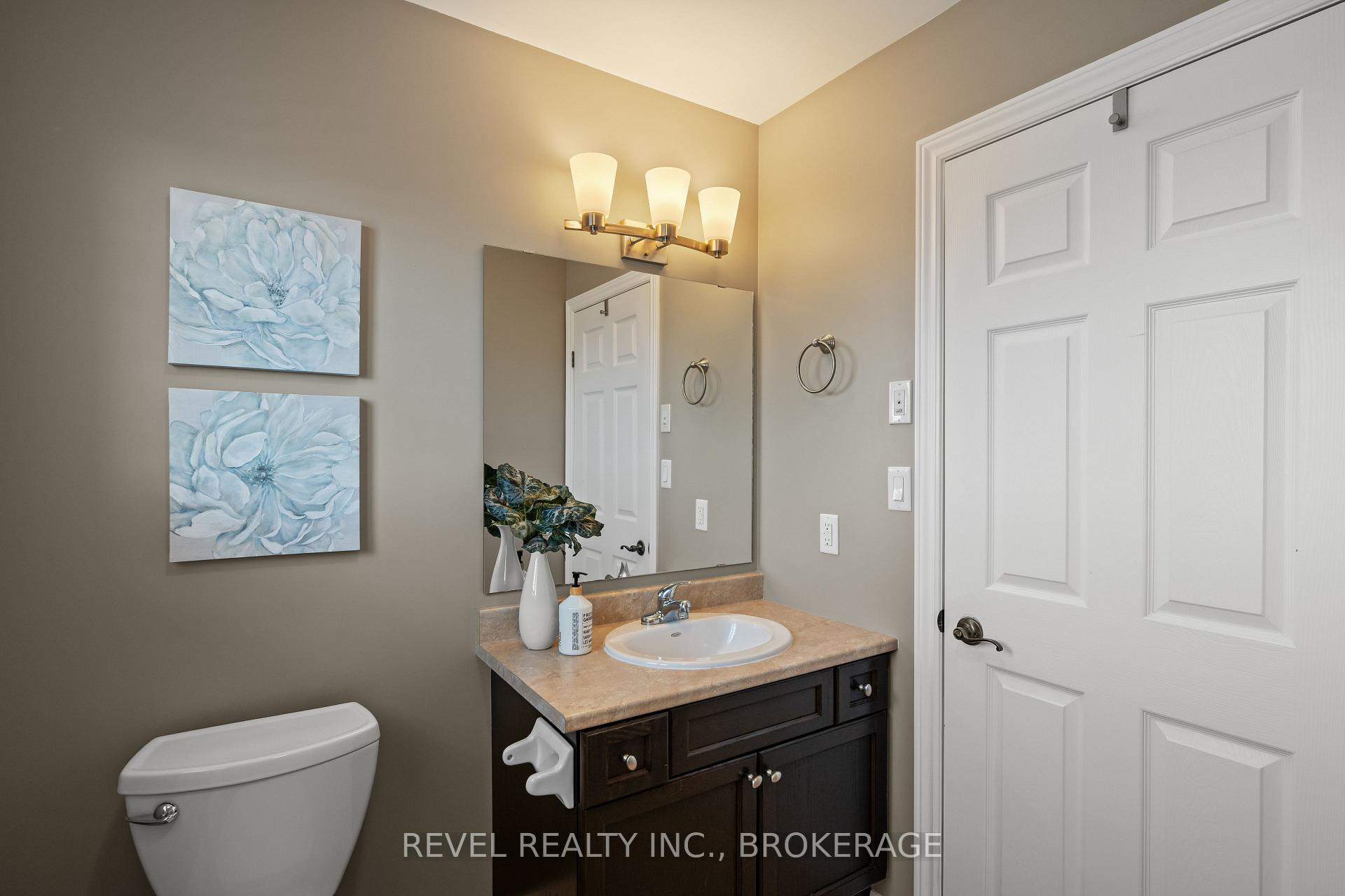 Photo 25 of 102 Mcdonough Crescent, Loyalist, Amherstview — HOMEH