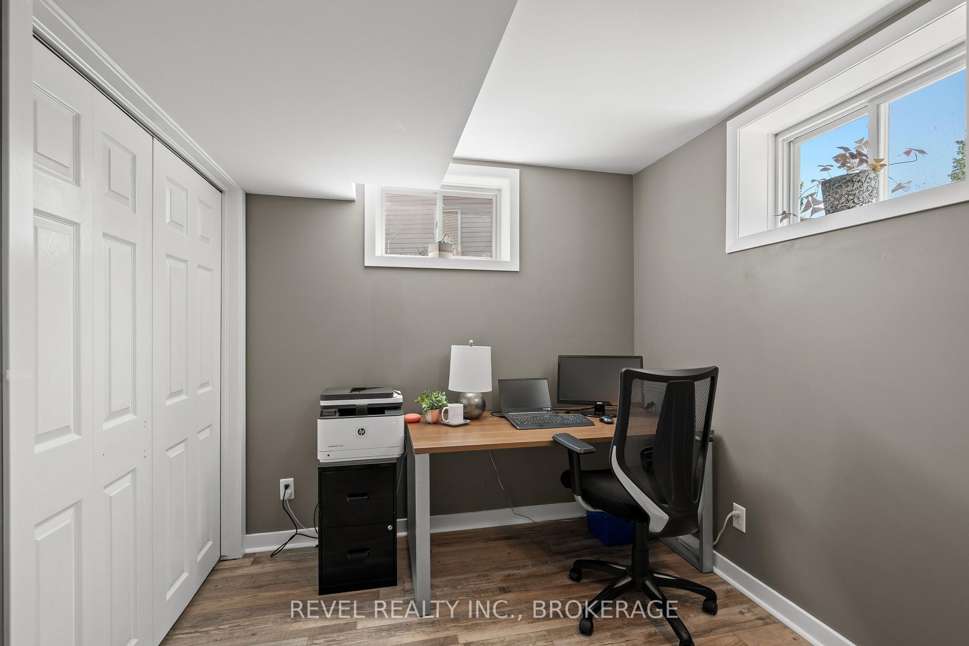 Photo 29 of 102 Mcdonough Crescent, Loyalist, Amherstview — HOMEH