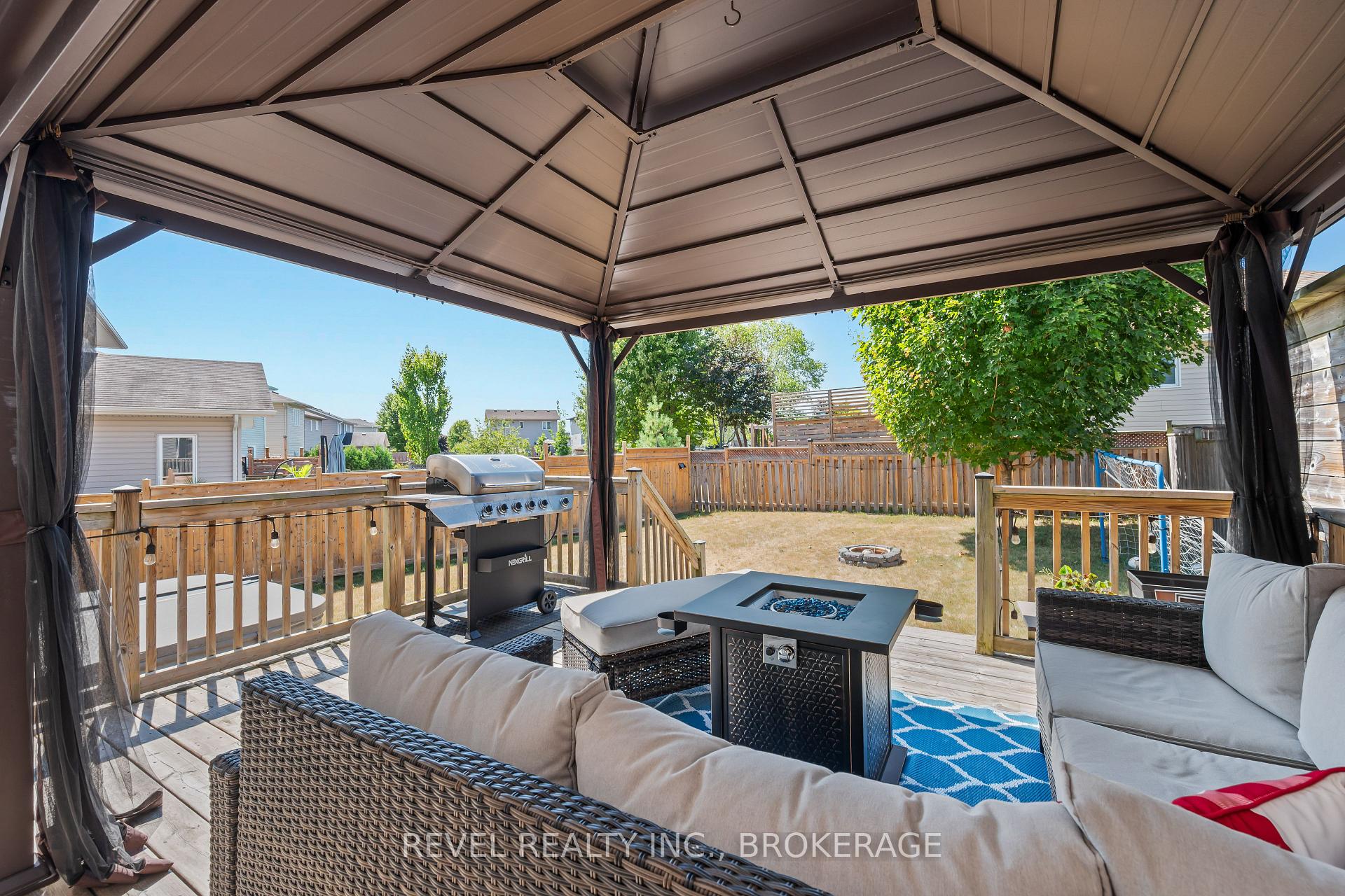 Photo 37 of 102 Mcdonough Crescent, Loyalist, Amherstview — HOMEH