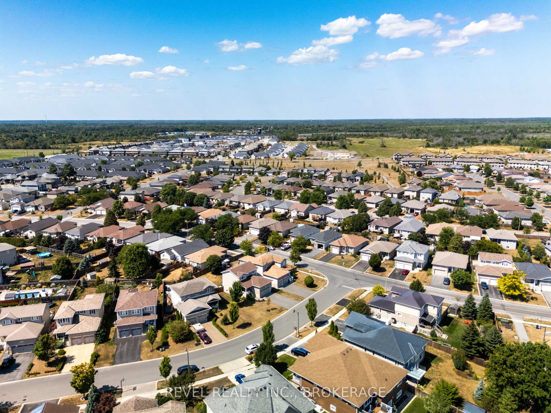 Photo 38 of 102 Mcdonough Crescent, Loyalist, Amherstview — HOMEH