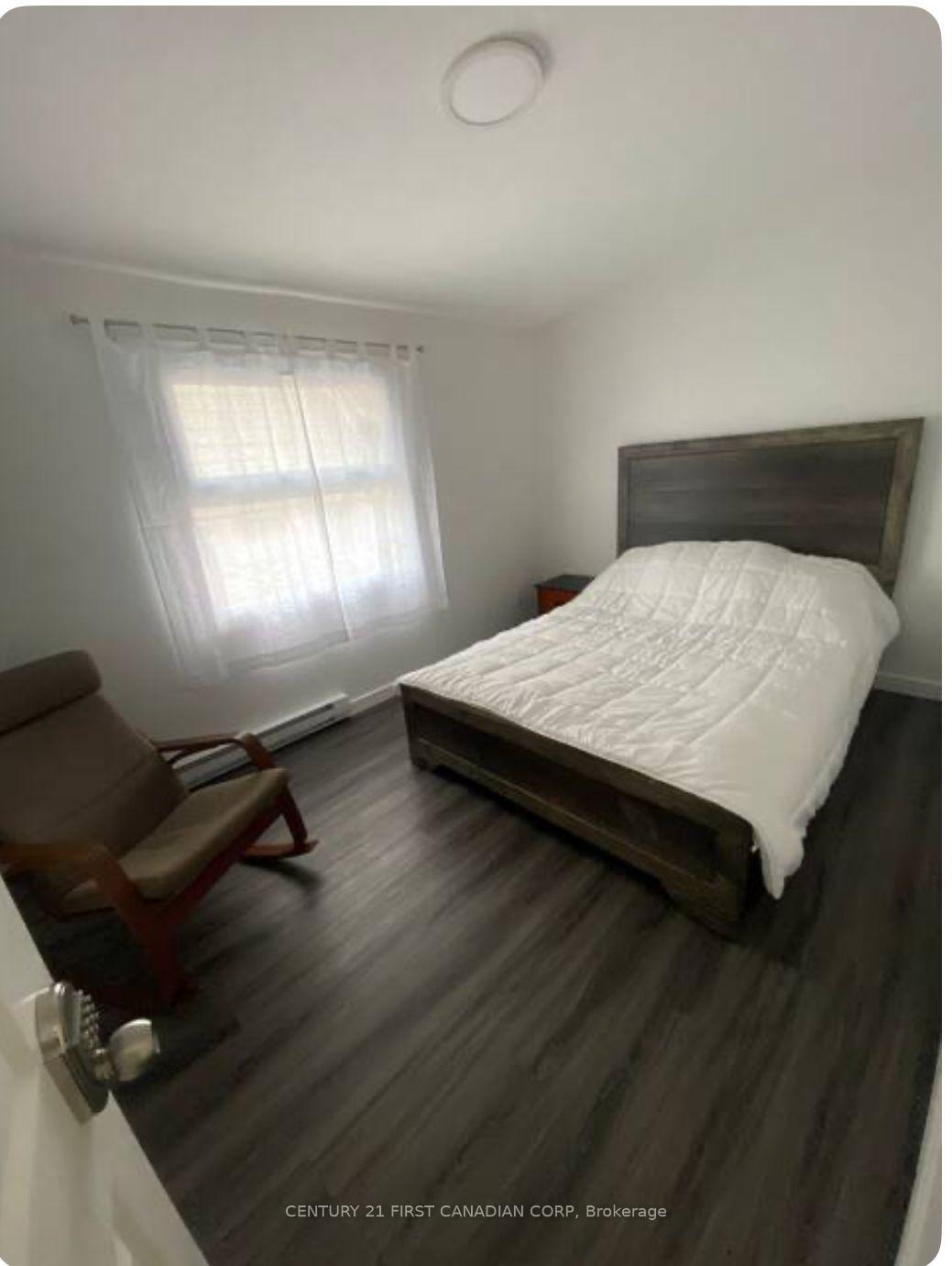 Photo 9 of Unit 2, 292 Simcoe Street, London, East K — HOMEH