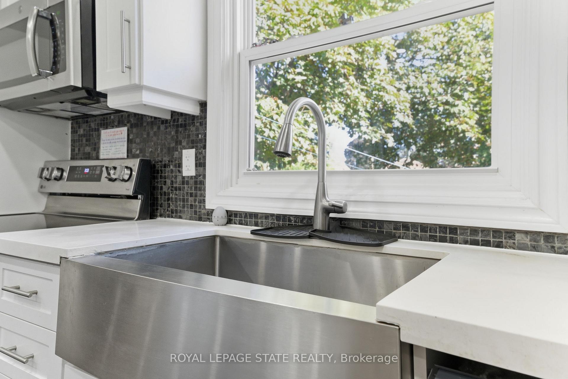 Photo 15 of Unit 1, 425 Upper Gage Avenue, Hamilton, Raleigh — HOMEH