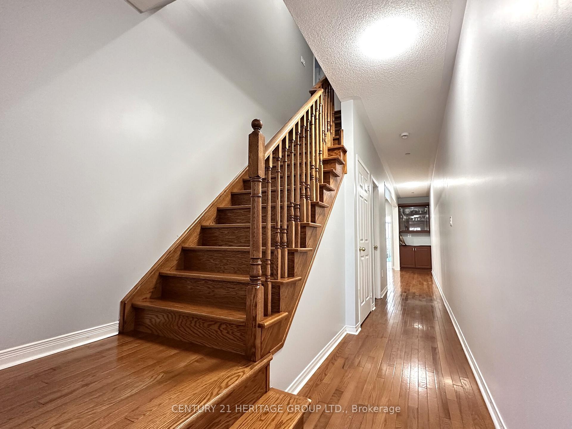 Photo 4 of 28 Voysey Way, Markham, Cedarwood — HOMEH