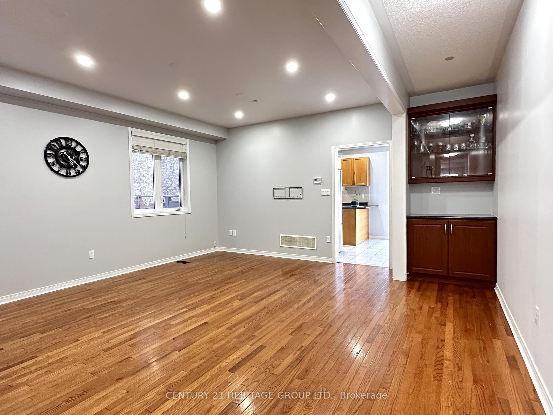 Photo 5 of 28 Voysey Way, Markham, Cedarwood — HOMEH