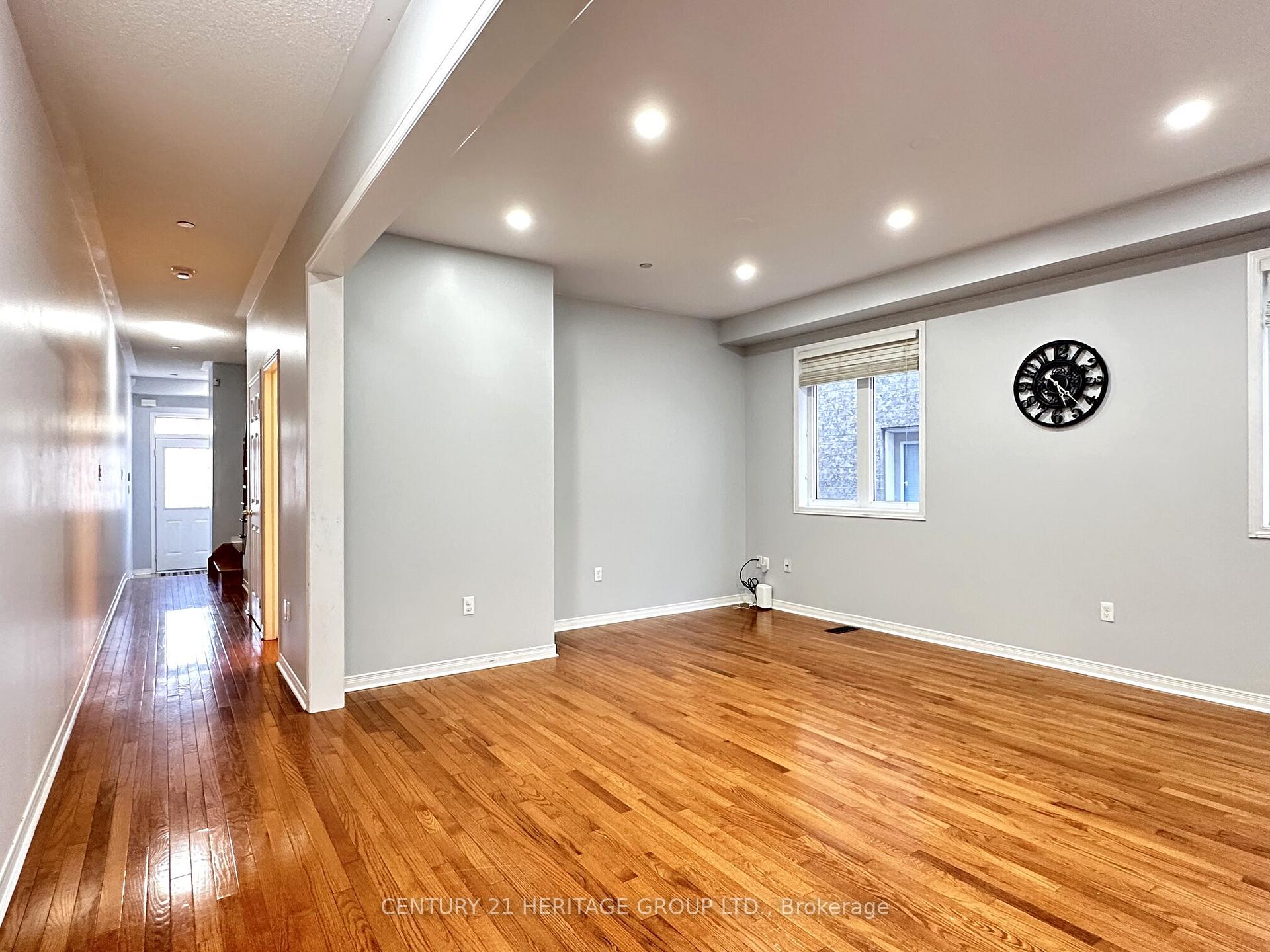 Photo 7 of 28 Voysey Way, Markham, Cedarwood — HOMEH