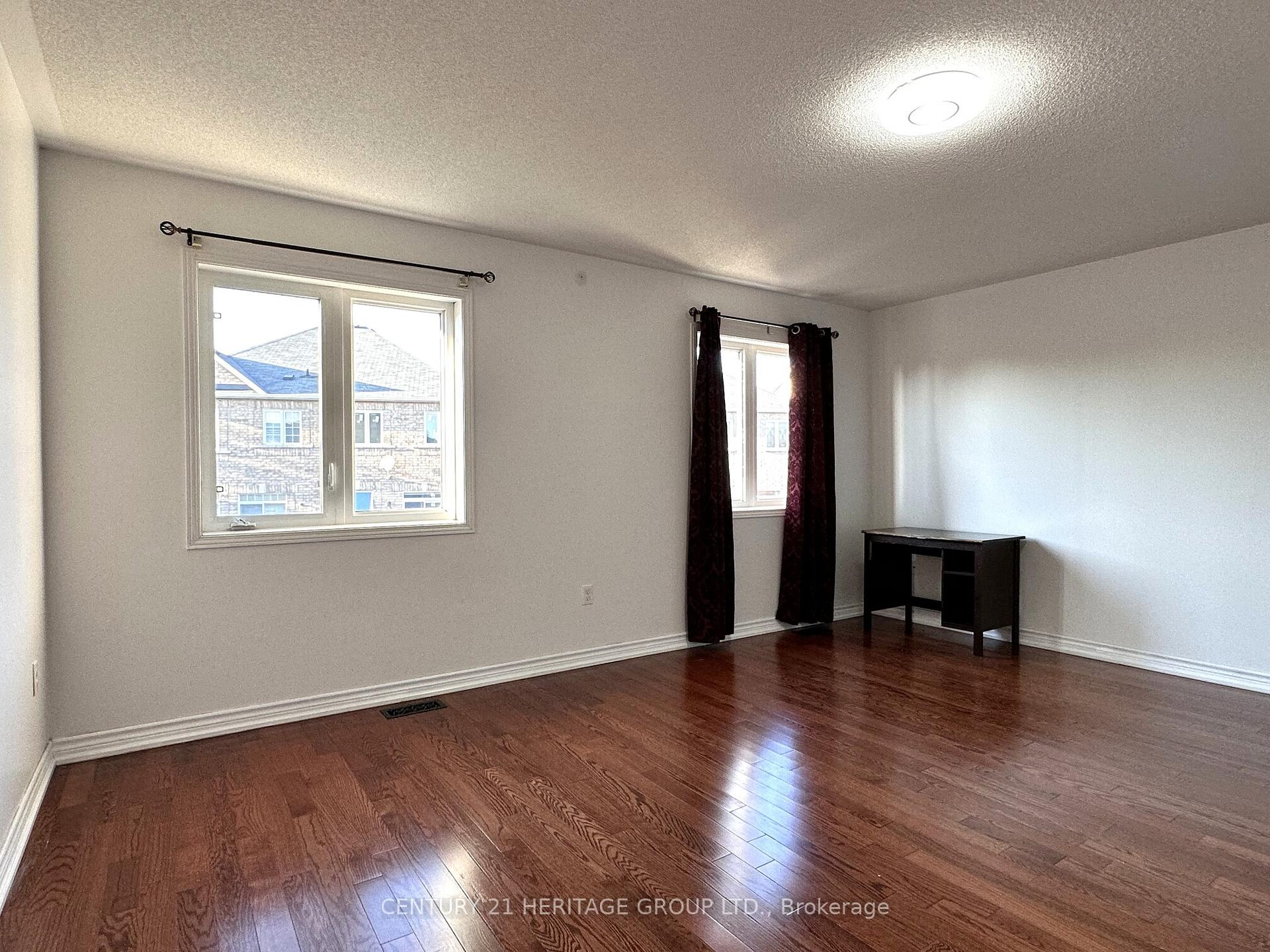 Photo 19 of 28 Voysey Way, Markham, Cedarwood — HOMEH