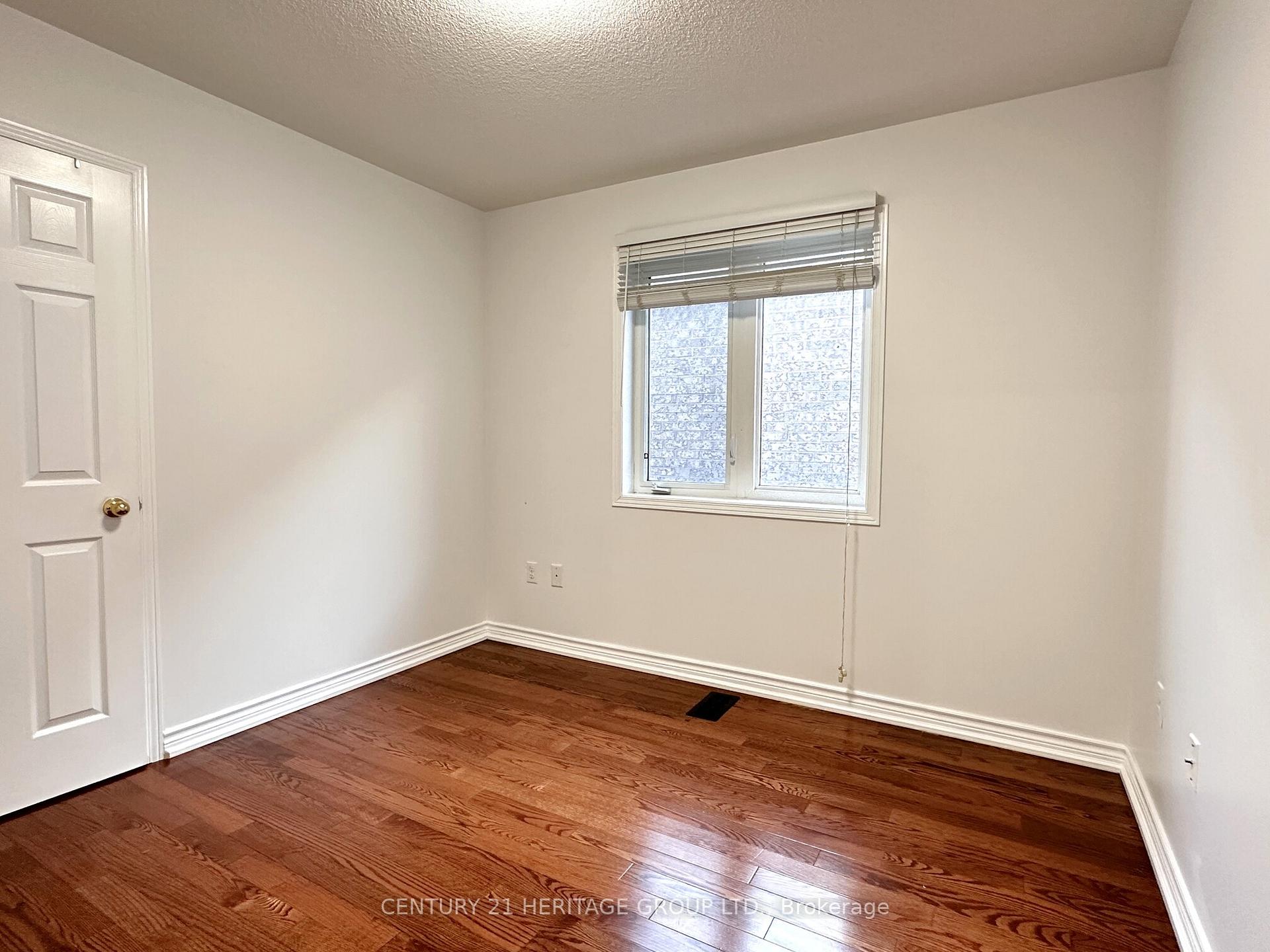 Photo 23 of 28 Voysey Way, Markham, Cedarwood — HOMEH