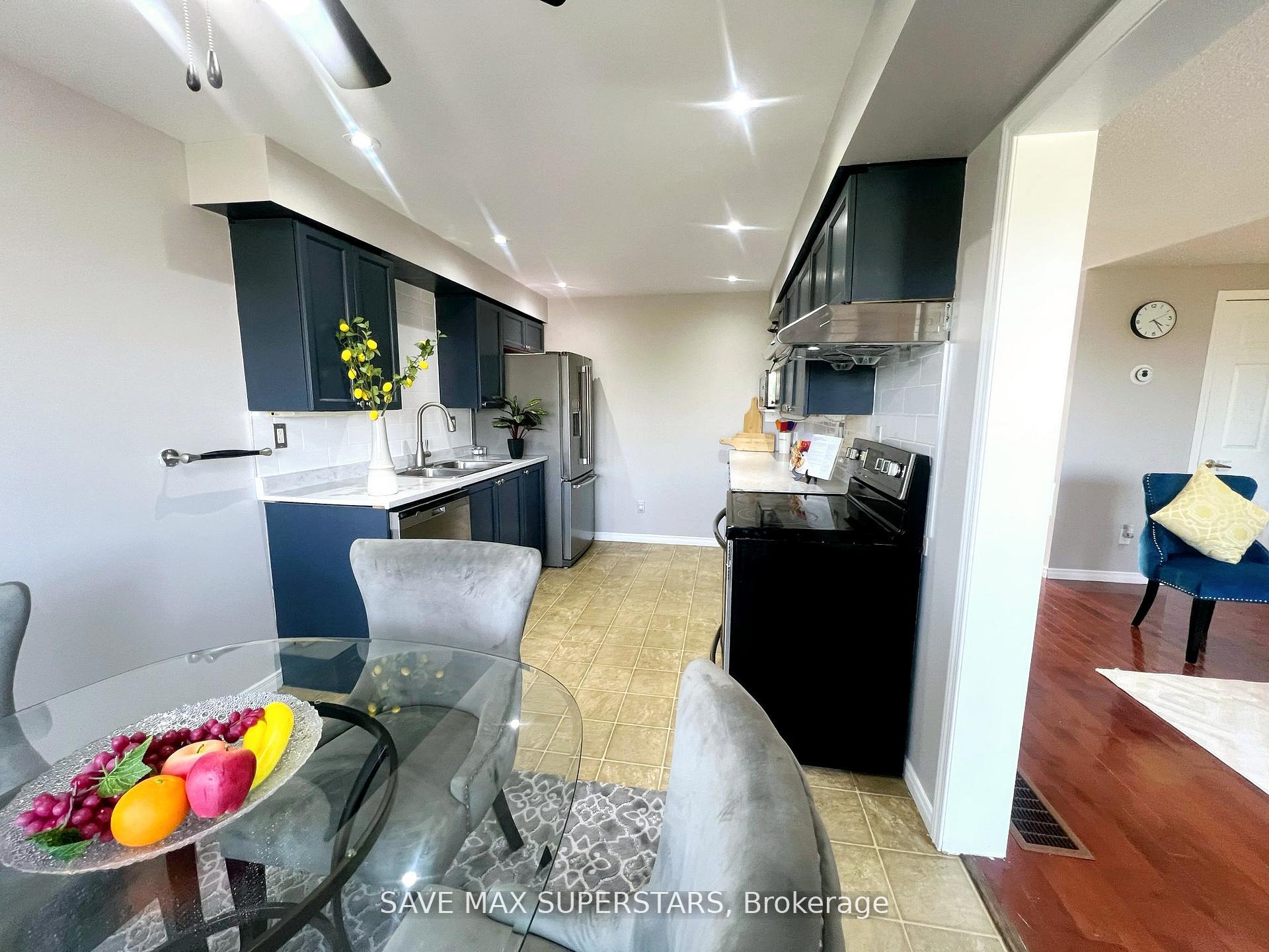 Photo 16 of 2023 Swan Street, Innisfil, Alcona — HOMEH
