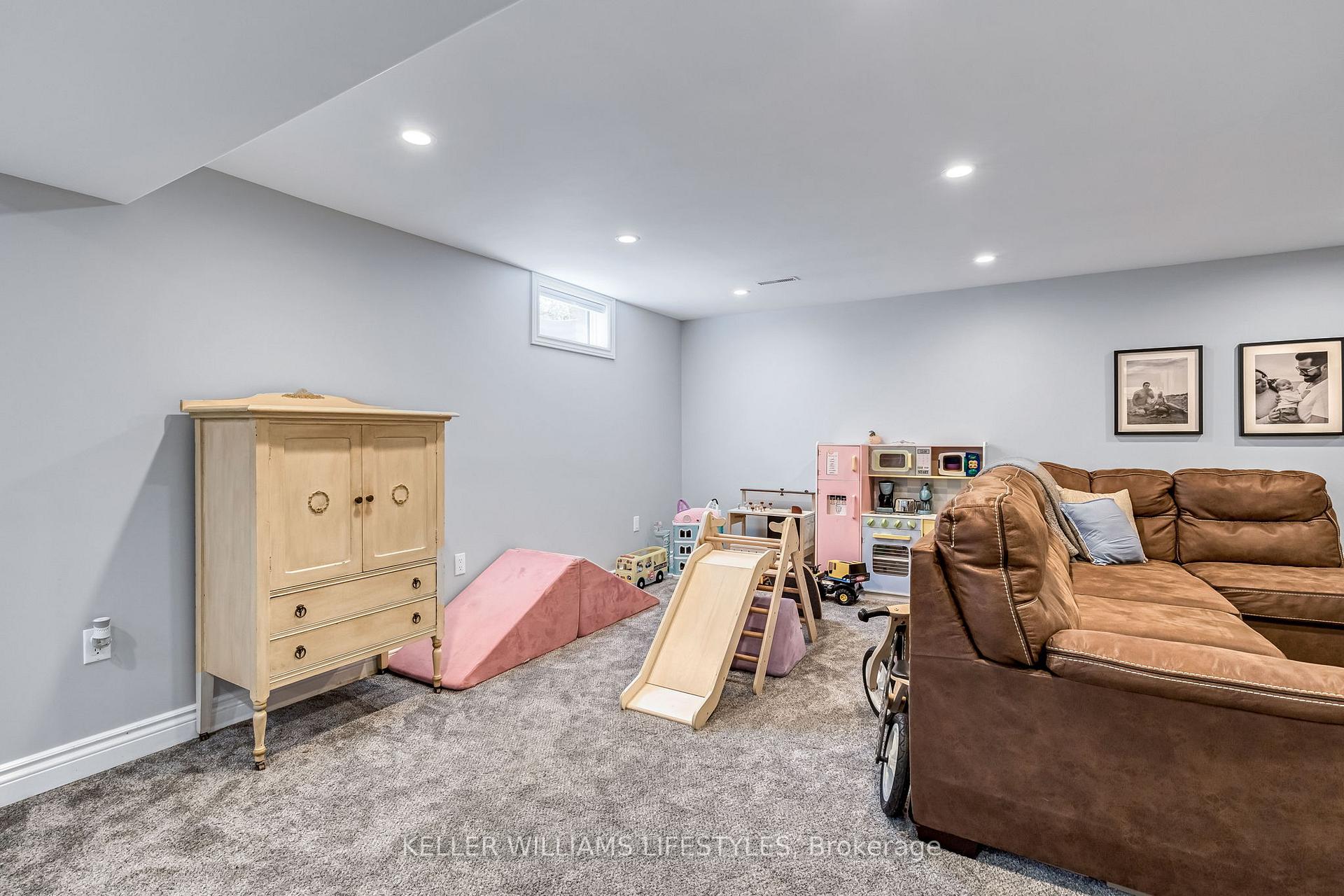 Photo 3 of 115 Mclean Drive, London, North H — HOMEH