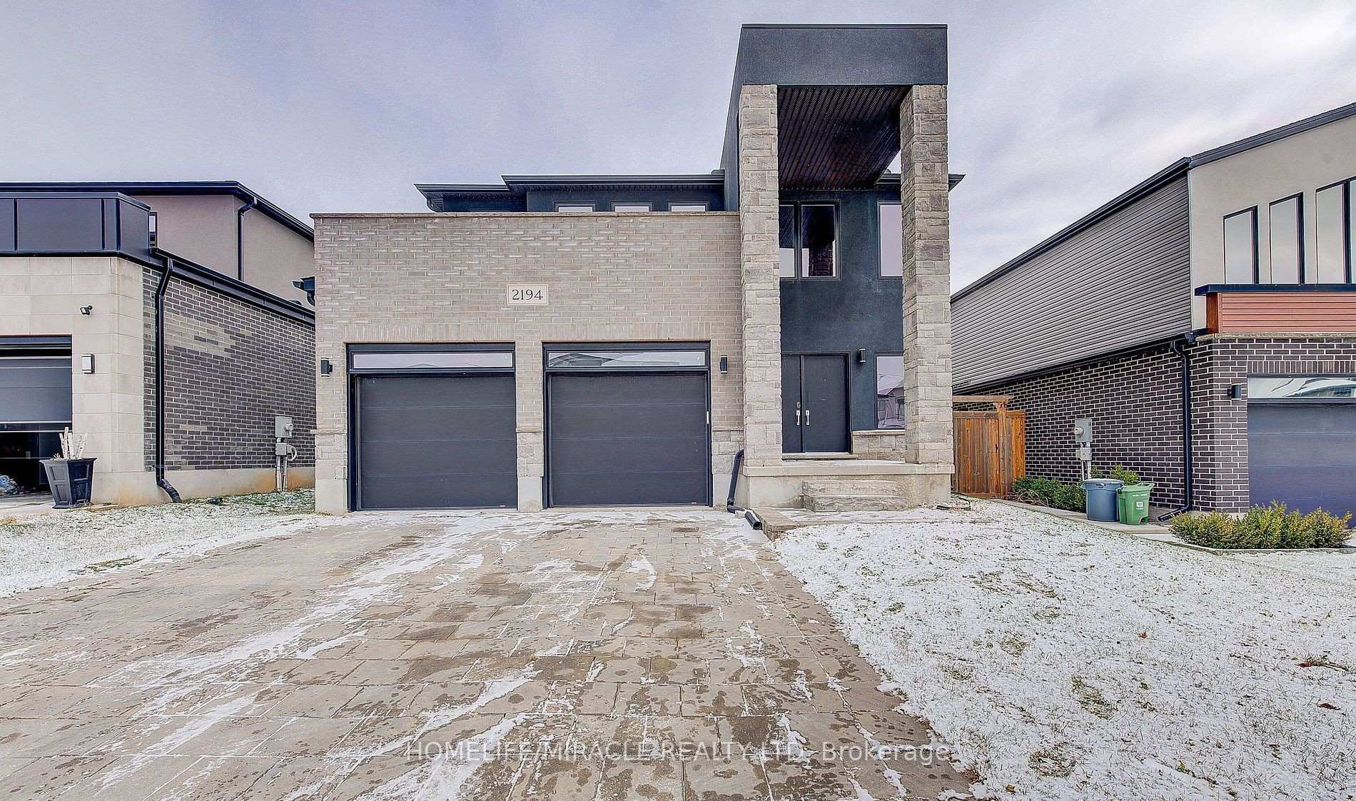 Photo 1 of 2194 Westpoint Heights, London, South V — HOMEH