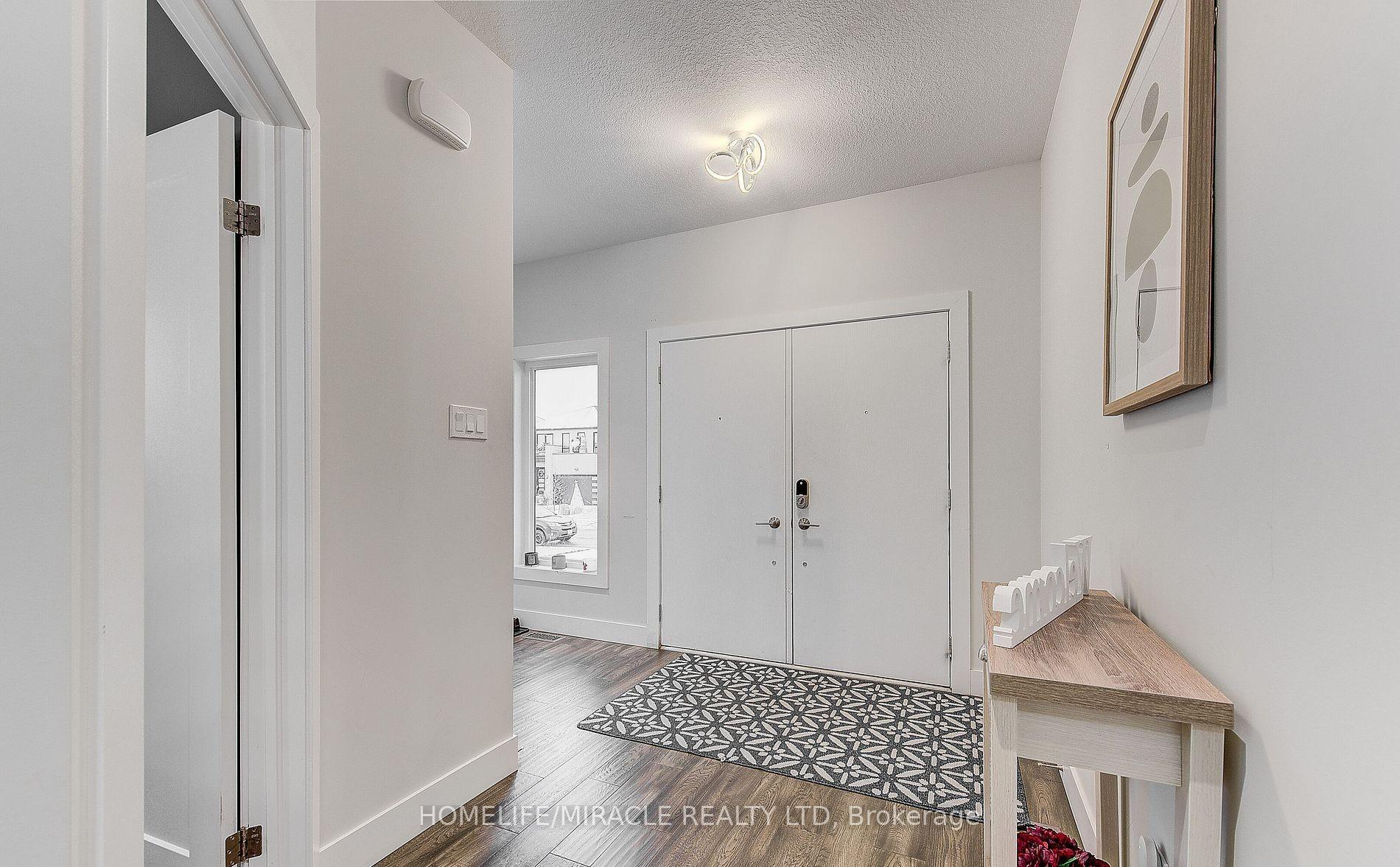 Photo 5 of 2194 Westpoint Heights, London, South V — HOMEH