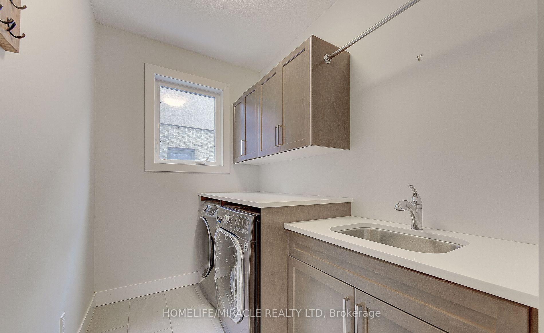 Photo 10 of 2194 Westpoint Heights, London, South V — HOMEH