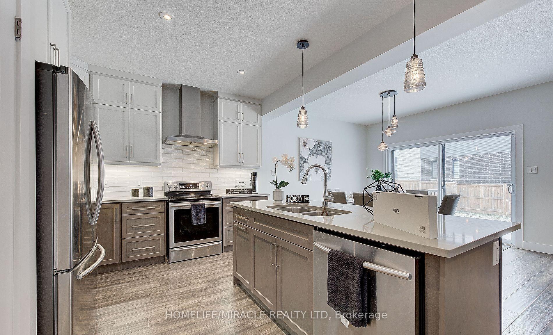 Photo 19 of 2194 Westpoint Heights, London, South V — HOMEH