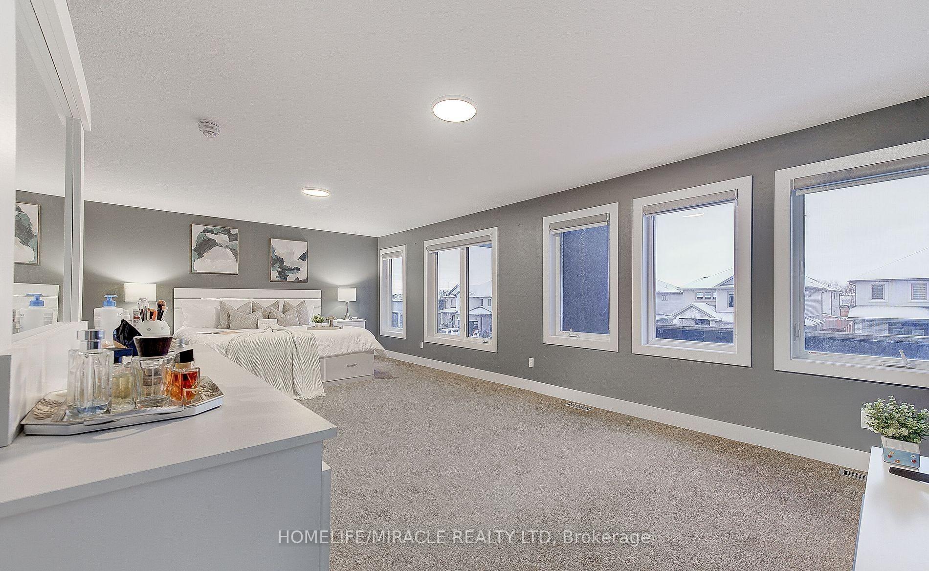 Photo 24 of 2194 Westpoint Heights, London, South V — HOMEH