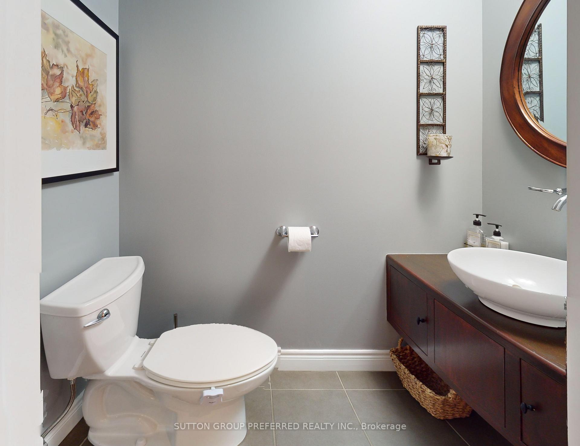 Photo 6 of 433 West Mile Road, London, North P — HOMEH