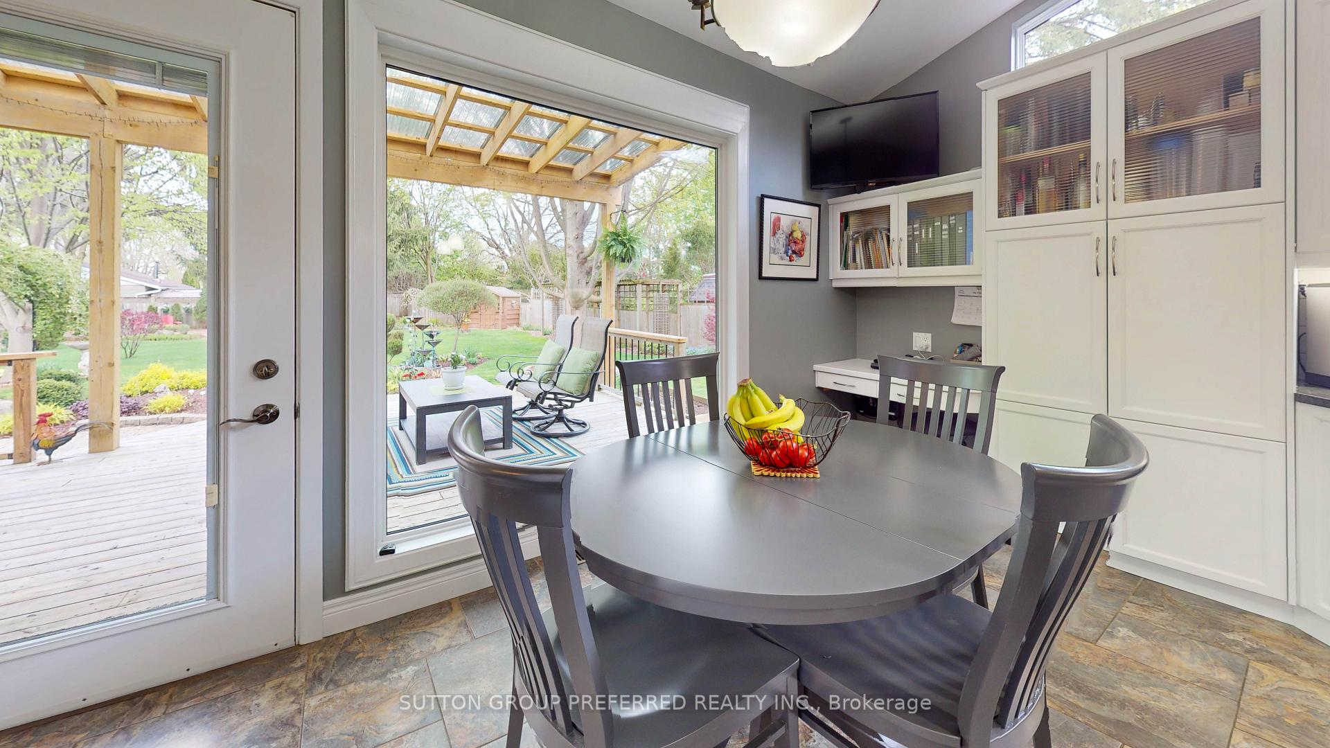 Photo 10 of 433 West Mile Road, London, North P — HOMEH