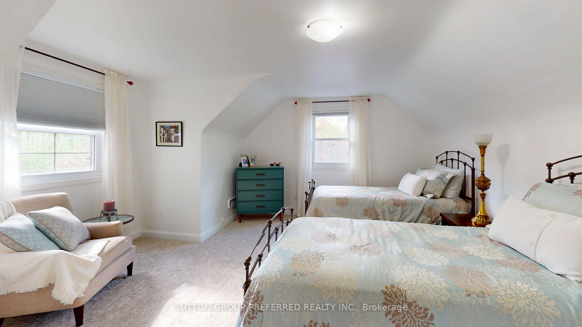 Photo 19 of 433 West Mile Road, London, North P — HOMEH