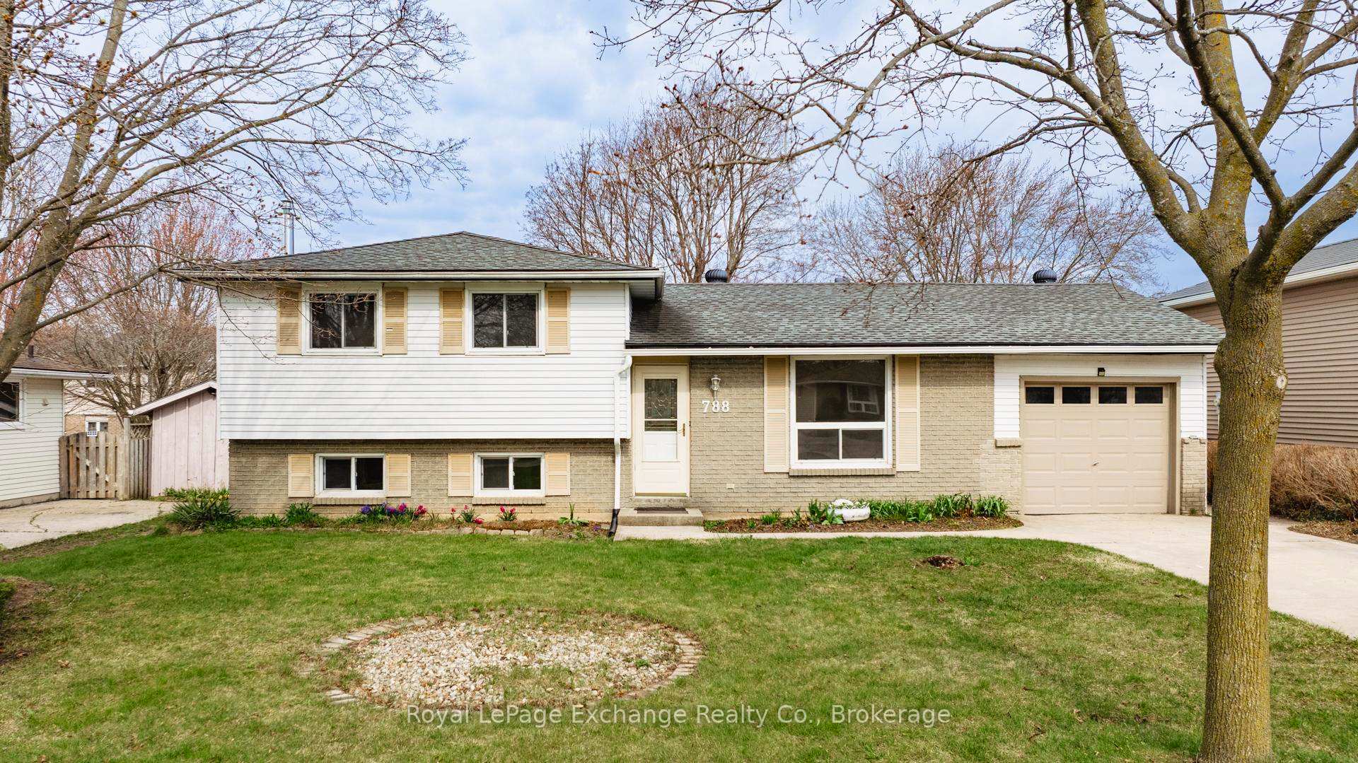 Photo 1 of 788 Abbey Road, Kincardine — HOMEH
