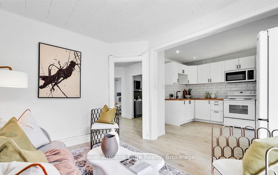Photo 3 of Unit 2, 10 Rutherford Avenue, Hamilton, St. Clair — HOMEH