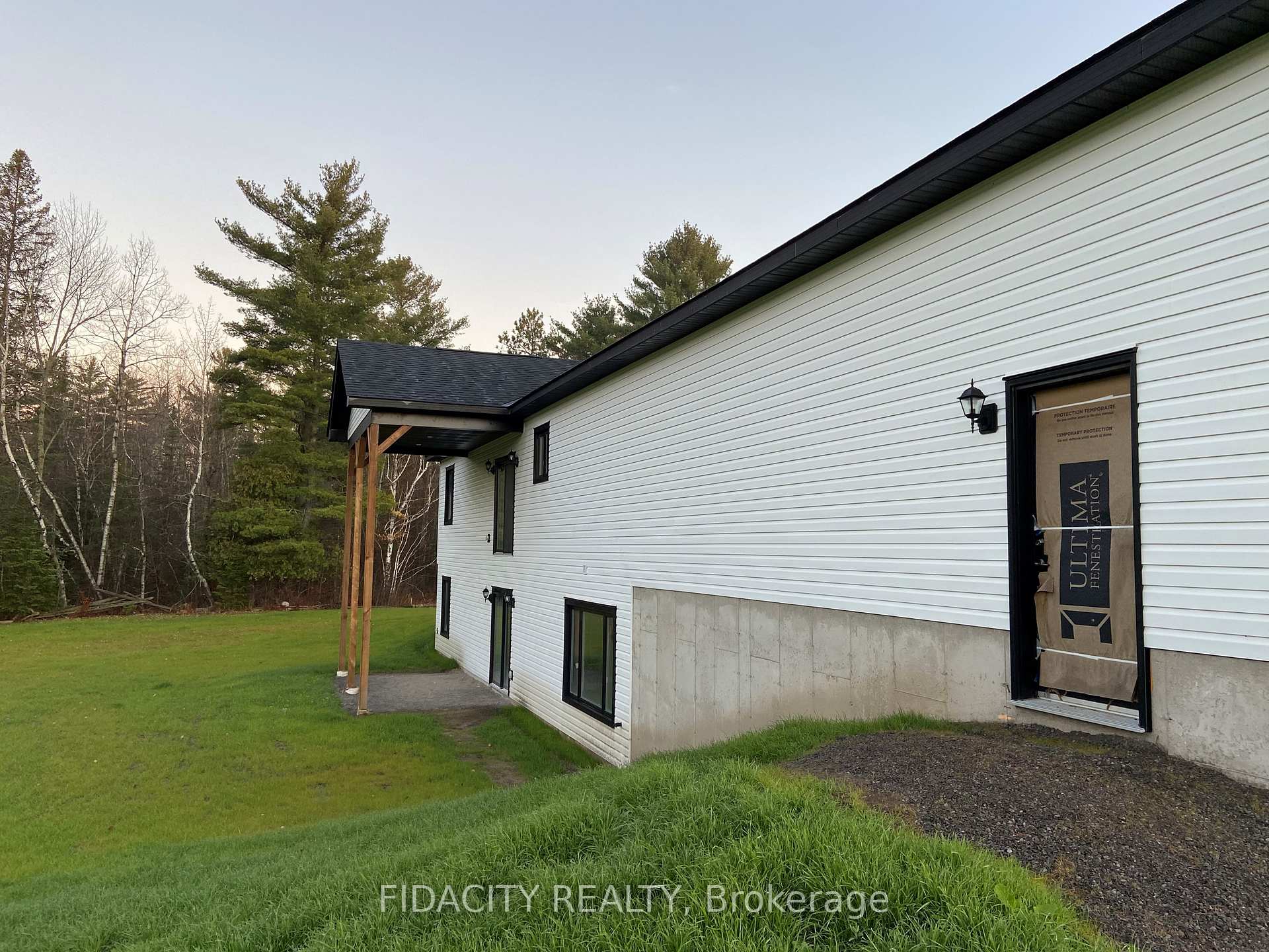 Photo 25 of 1385 Robertson Line Road, McNab/Braeside, Mcnab/Braeside Twps — HOMEH