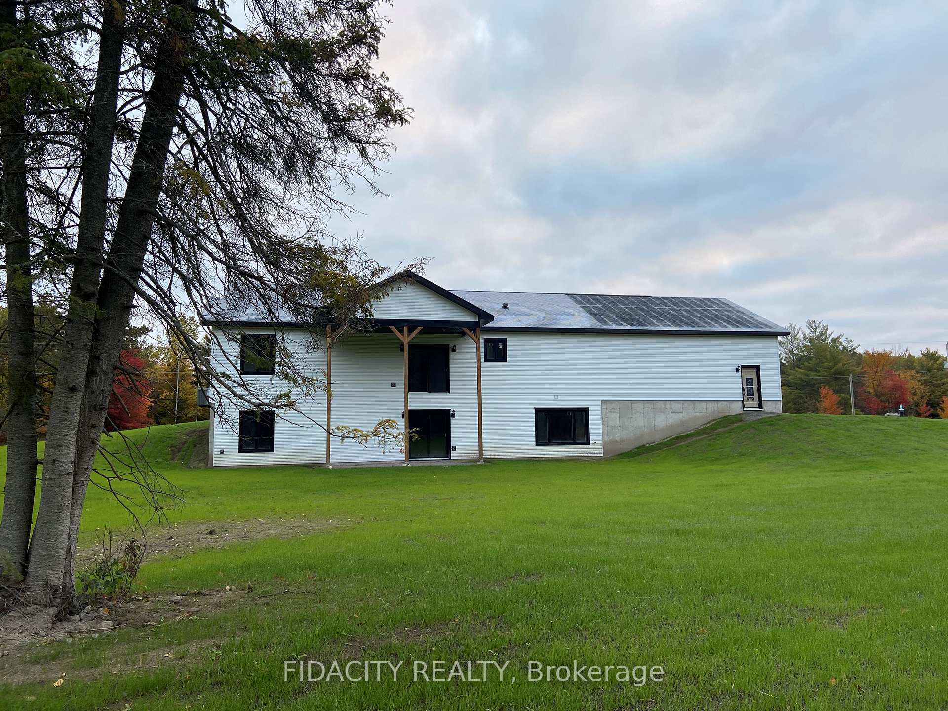 Photo 26 of 1385 Robertson Line Road, McNab/Braeside, Mcnab/Braeside Twps — HOMEH