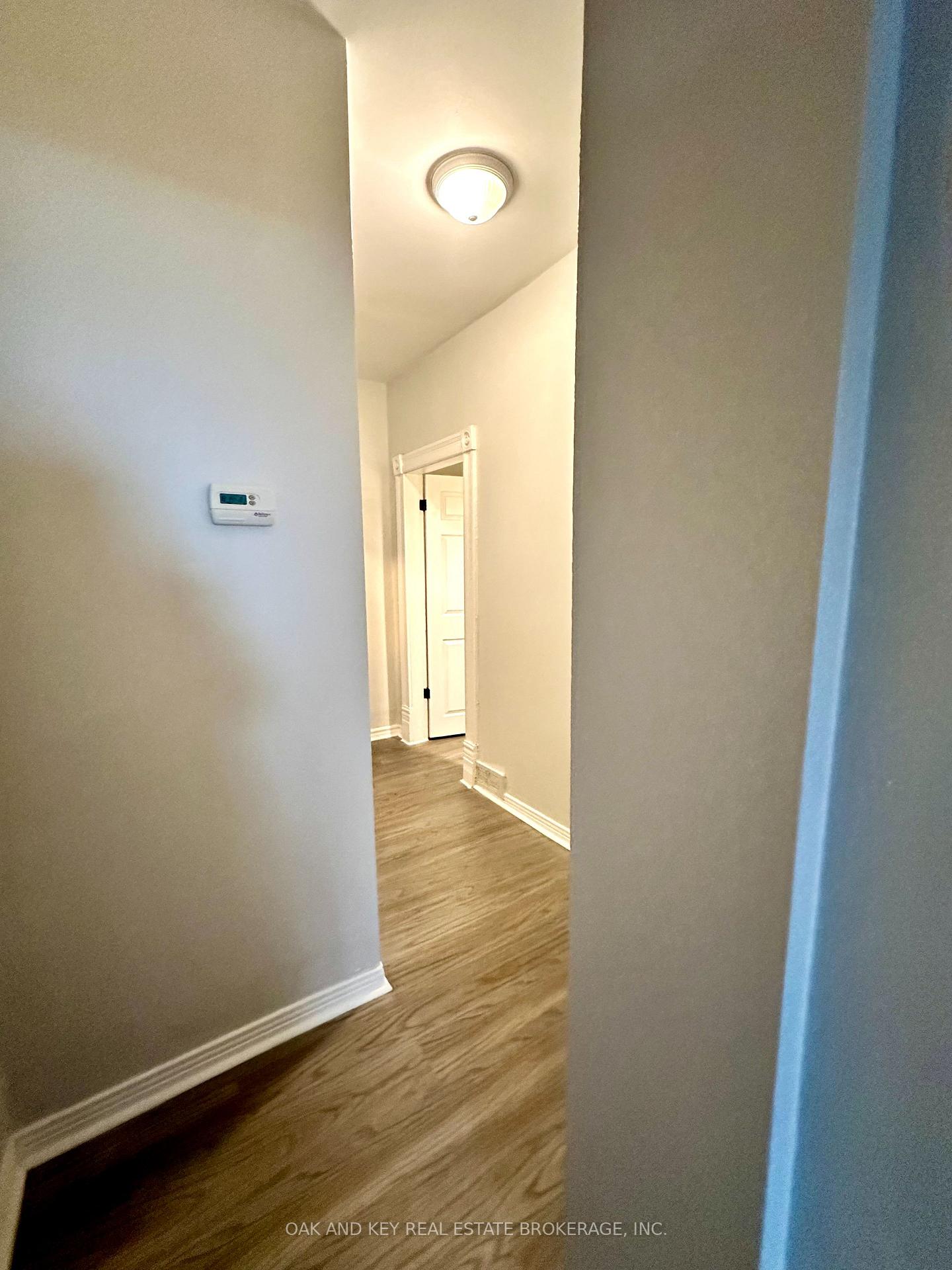 Photo 9 of 918 Princess Street, London, East G — HOMEH