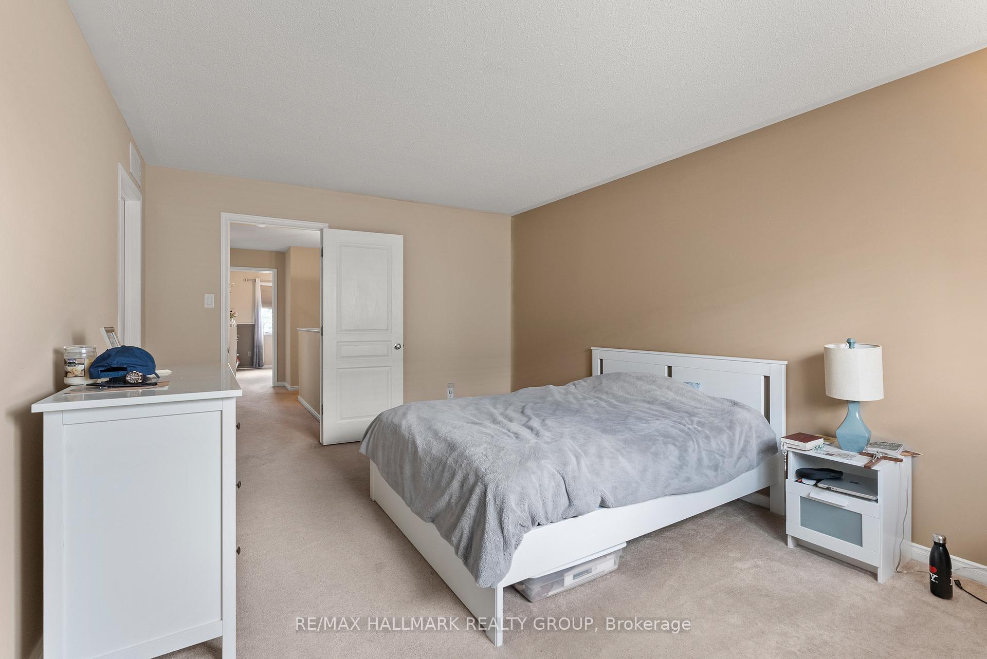 Photo 10 of 1527 Carronbridge Circle, Ottawa, Kanata - Emerald Meadows/Trailwest — HOMEH