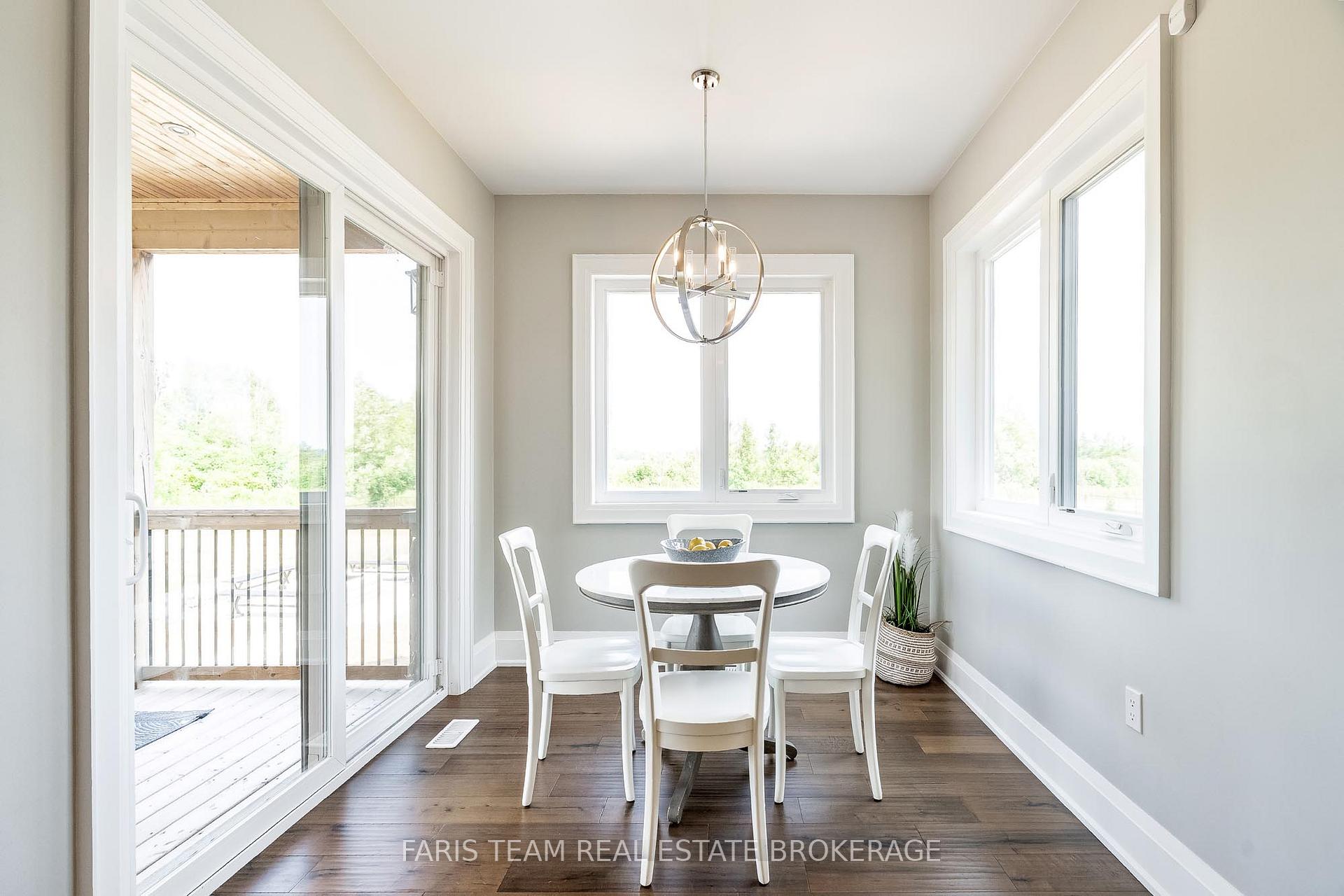 Photo 9 of 6185 10 Side Road, Innisfil, Cookstown — HOMEH