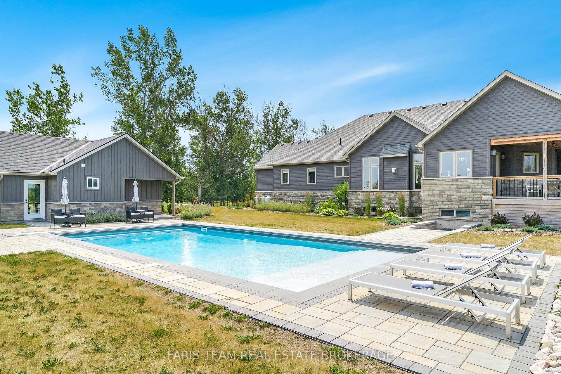 Photo 34 of 6185 10 Side Road, Innisfil, Cookstown — HOMEH