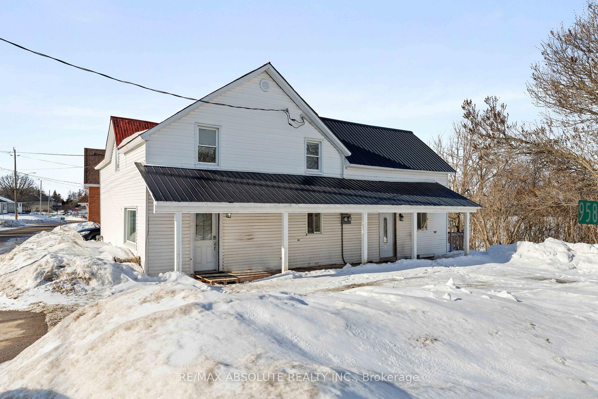 Photo 1 of 958 Centre Street, McNab/Braeside, Mcnab/Braeside Twps — HOMEH