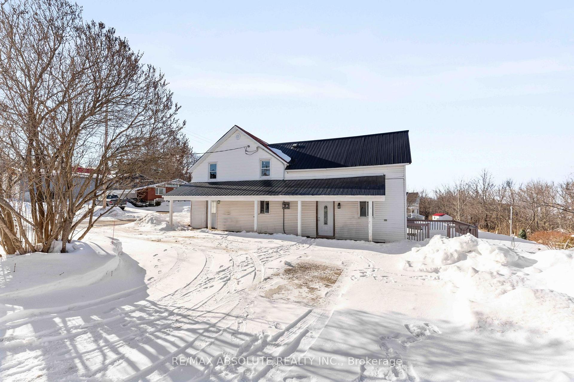 Photo 6 of 958 Centre Street, McNab/Braeside, Mcnab/Braeside Twps — HOMEH