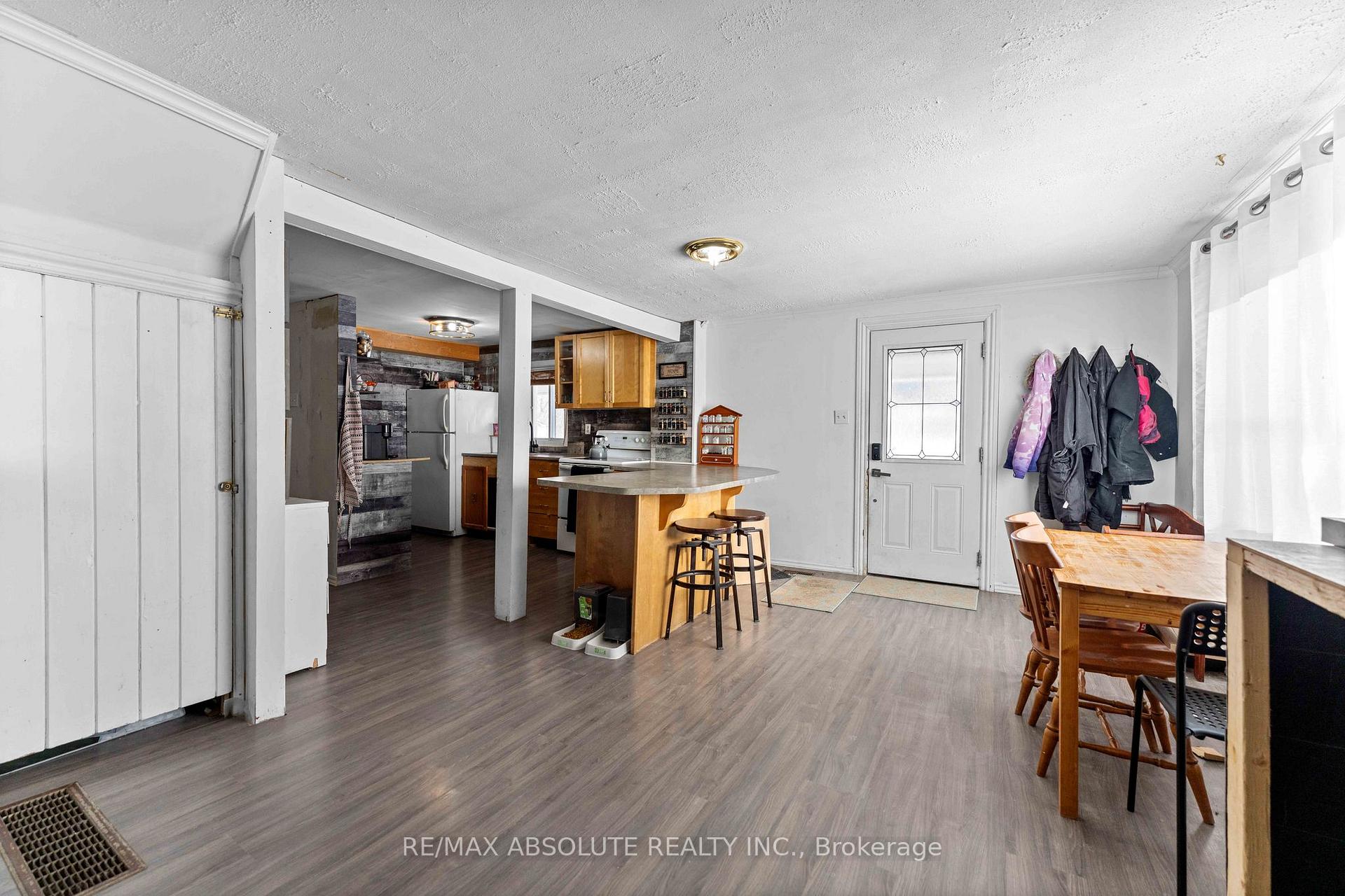 Photo 7 of 958 Centre Street, McNab/Braeside, Mcnab/Braeside Twps — HOMEH