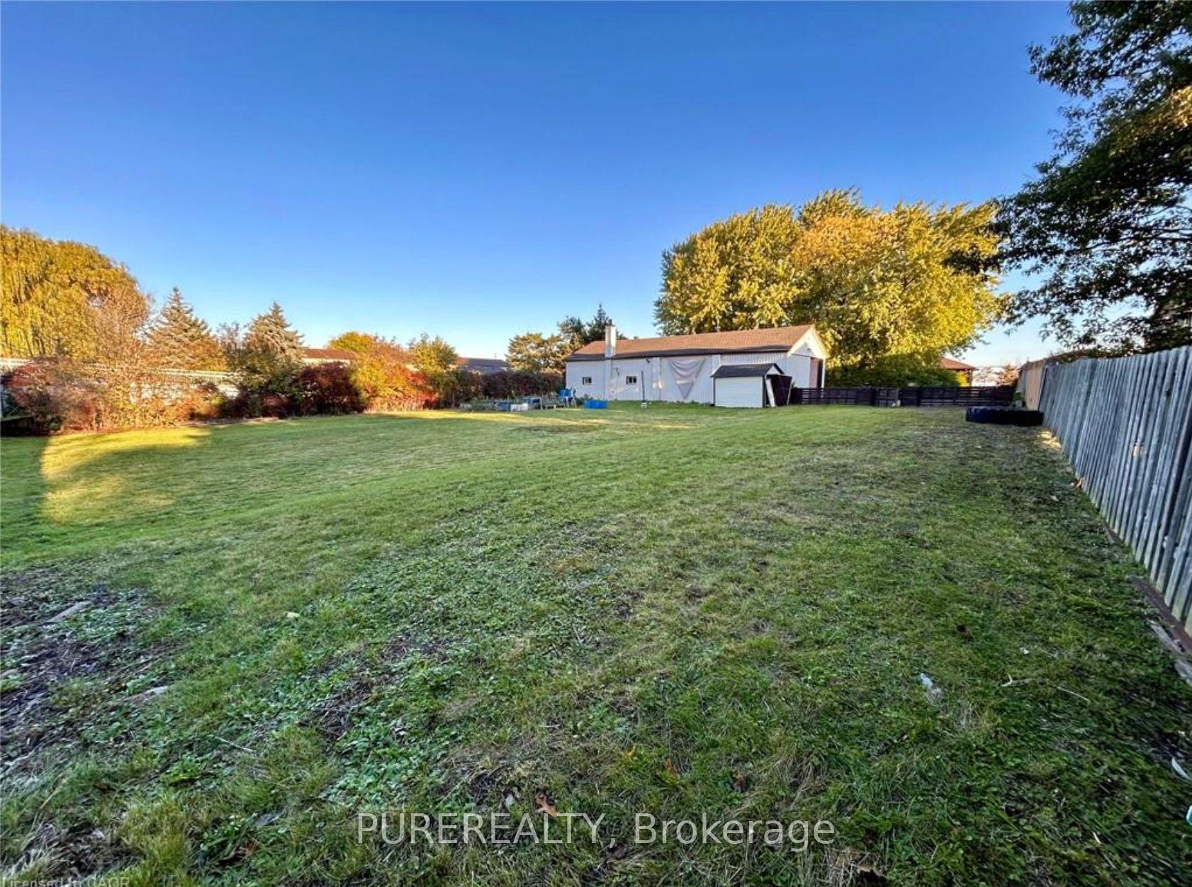 Photo 4 of 253 Limeridge Road W, Hamilton, Rolston — HOMEH