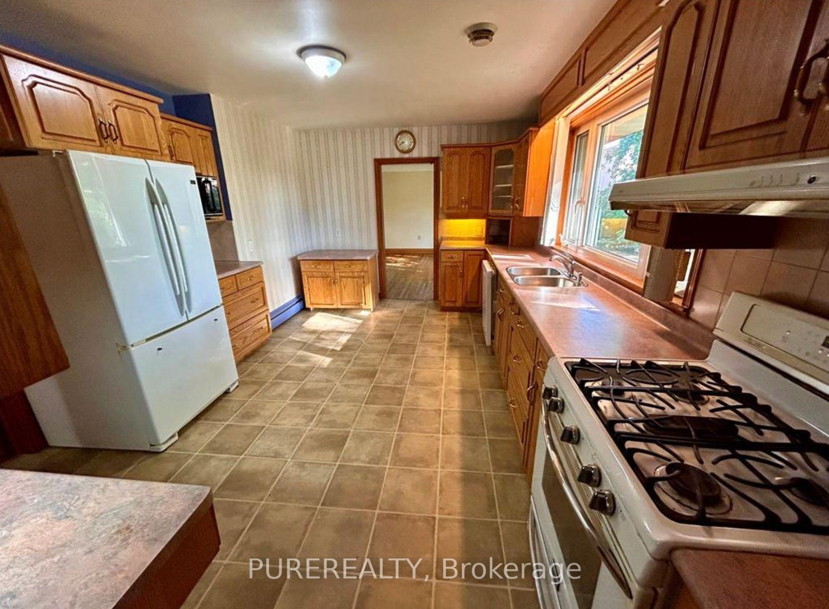 Photo 9 of 253 Limeridge Road W, Hamilton, Rolston — HOMEH