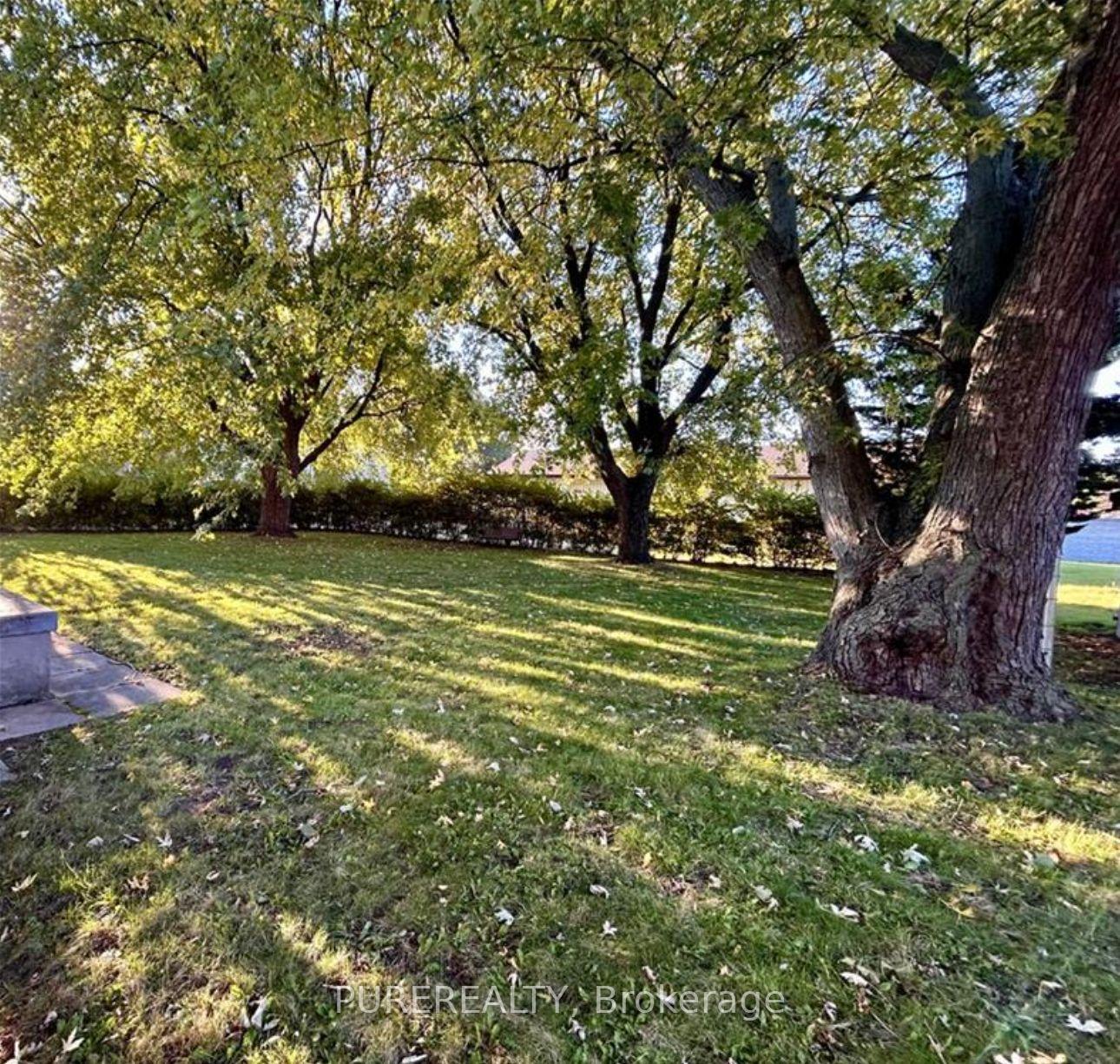 Photo 37 of 253 Limeridge Road W, Hamilton, Rolston — HOMEH