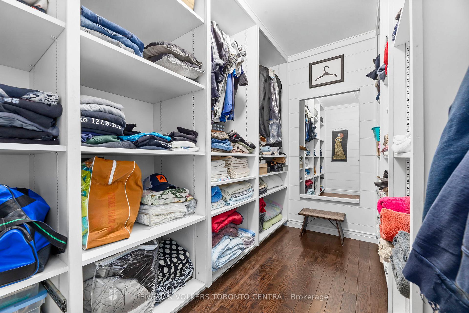 Photo 24 of 204 Killarney Grove, London, North H — HOMEH