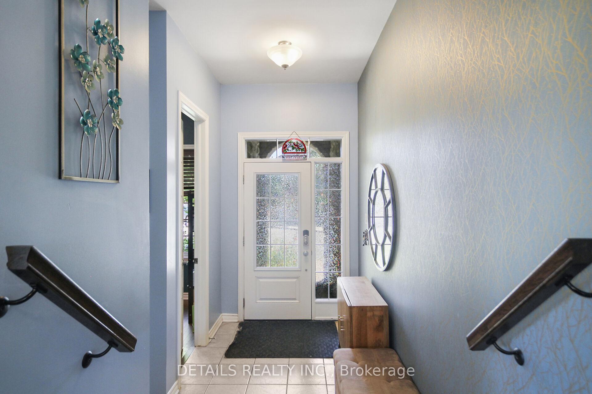 Photo 4 of 160 Asper Trail Circle, Ottawa, Kanata - Emerald Meadows/Trailwest — HOMEH