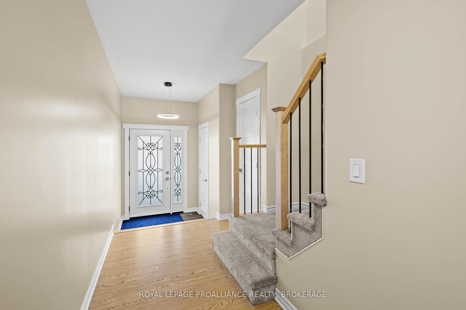 Photo 5 of 909 Blossom Street, Kingston, City Northwest — HOMEH