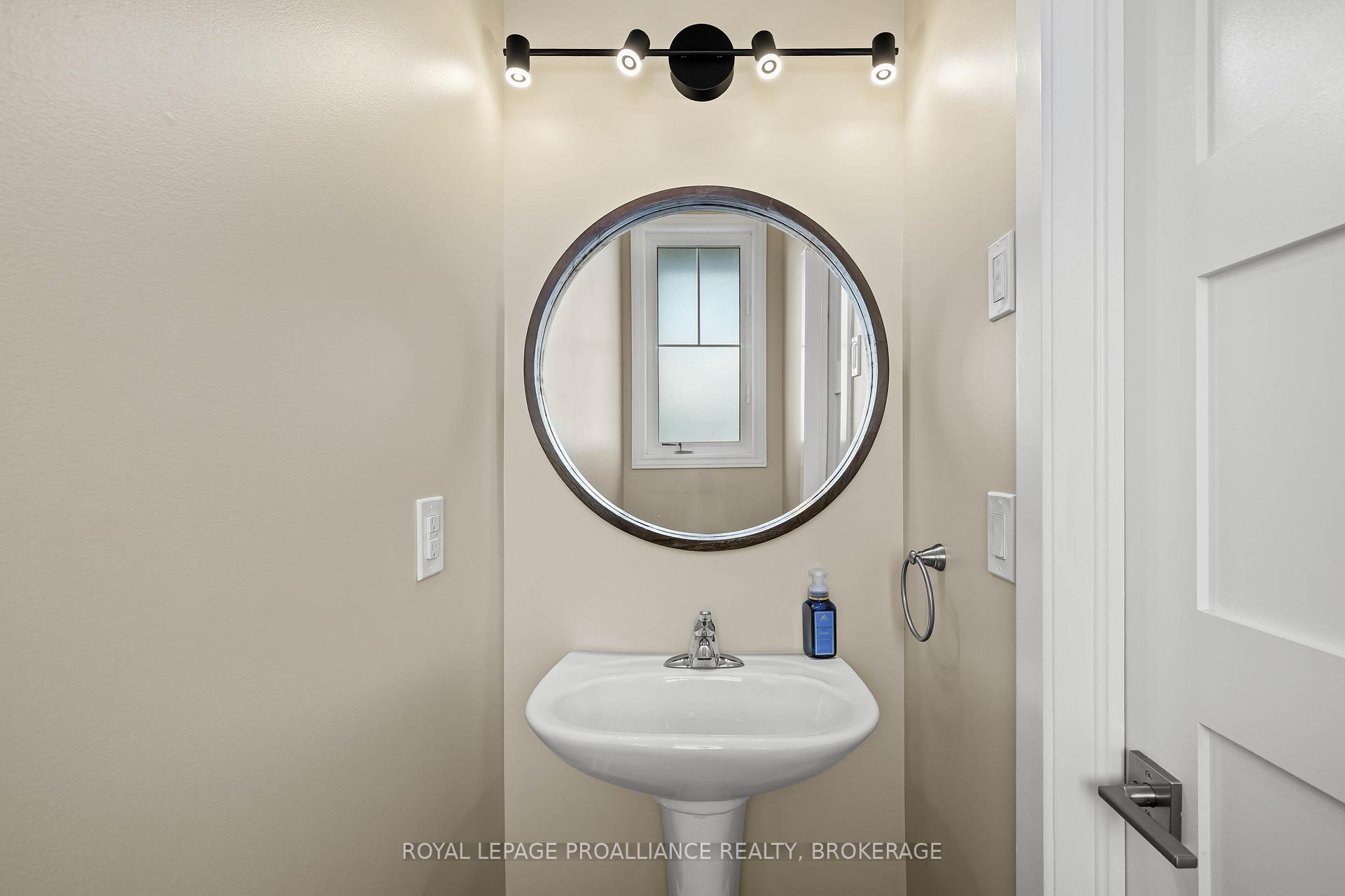 Photo 6 of 909 Blossom Street, Kingston, City Northwest — HOMEH