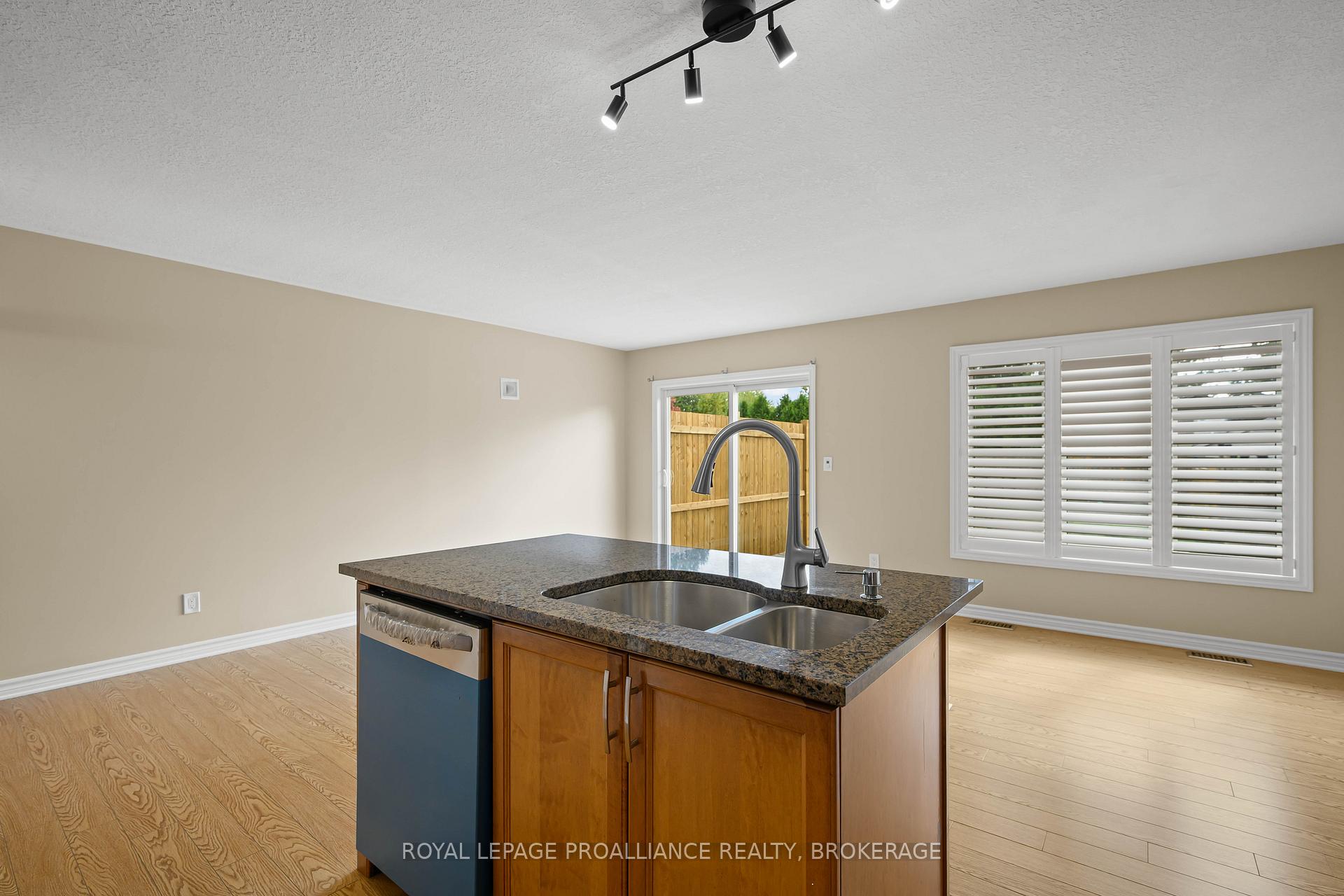 Photo 10 of 909 Blossom Street, Kingston, City Northwest — HOMEH