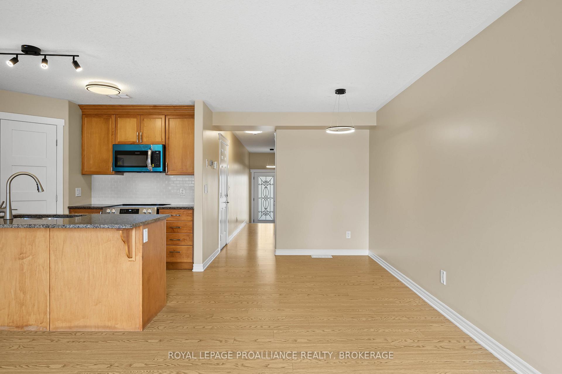 Photo 12 of 909 Blossom Street, Kingston, City Northwest — HOMEH