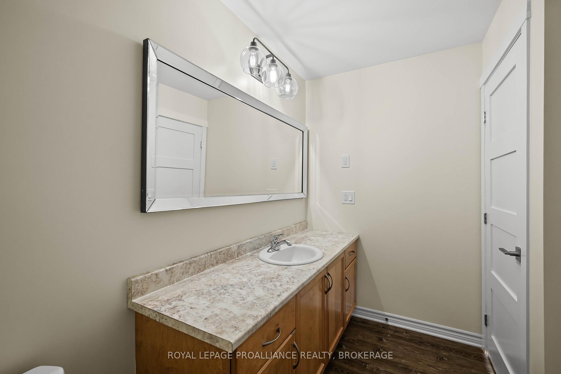 Photo 23 of 909 Blossom Street, Kingston, City Northwest — HOMEH
