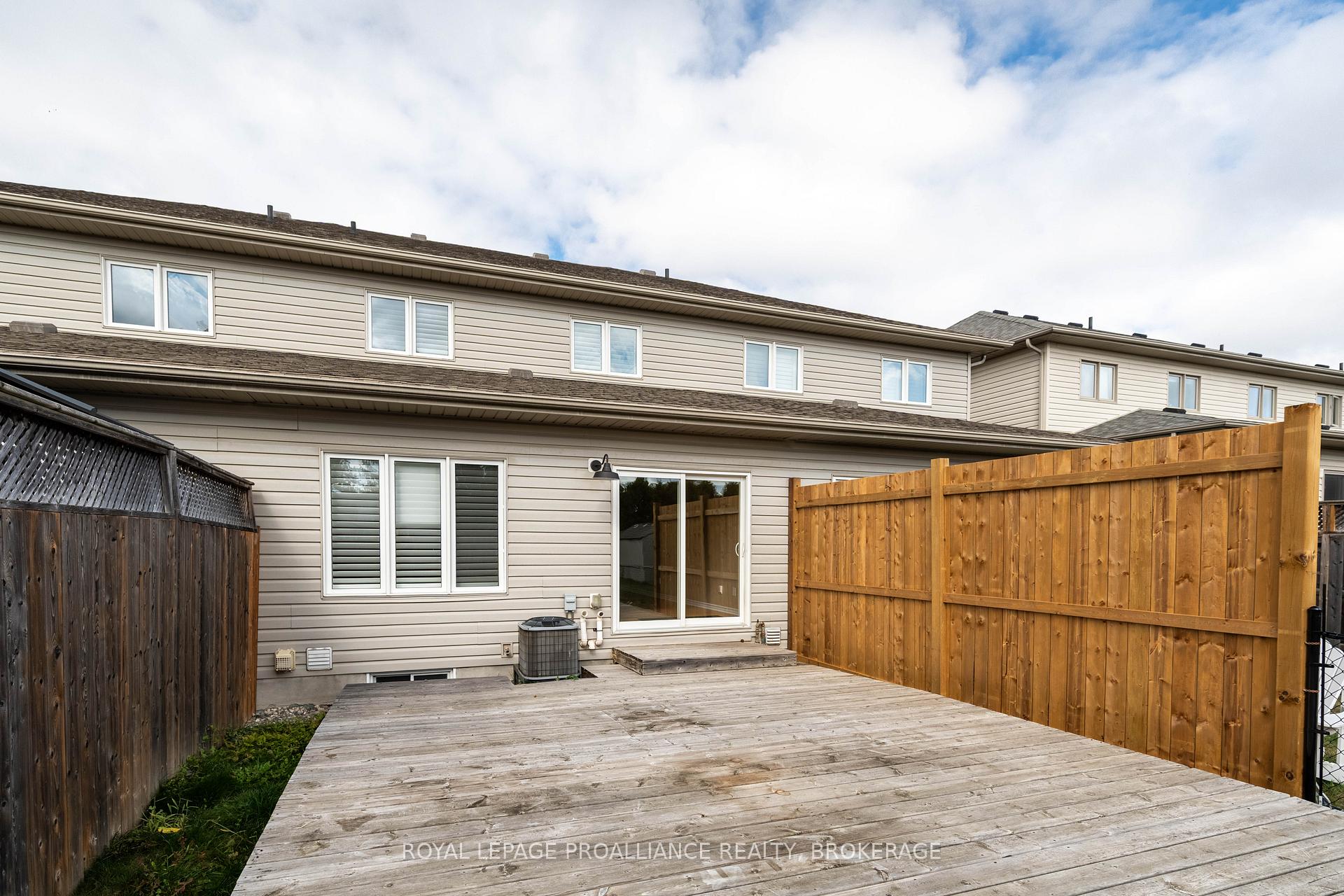 Photo 38 of 909 Blossom Street, Kingston, City Northwest — HOMEH