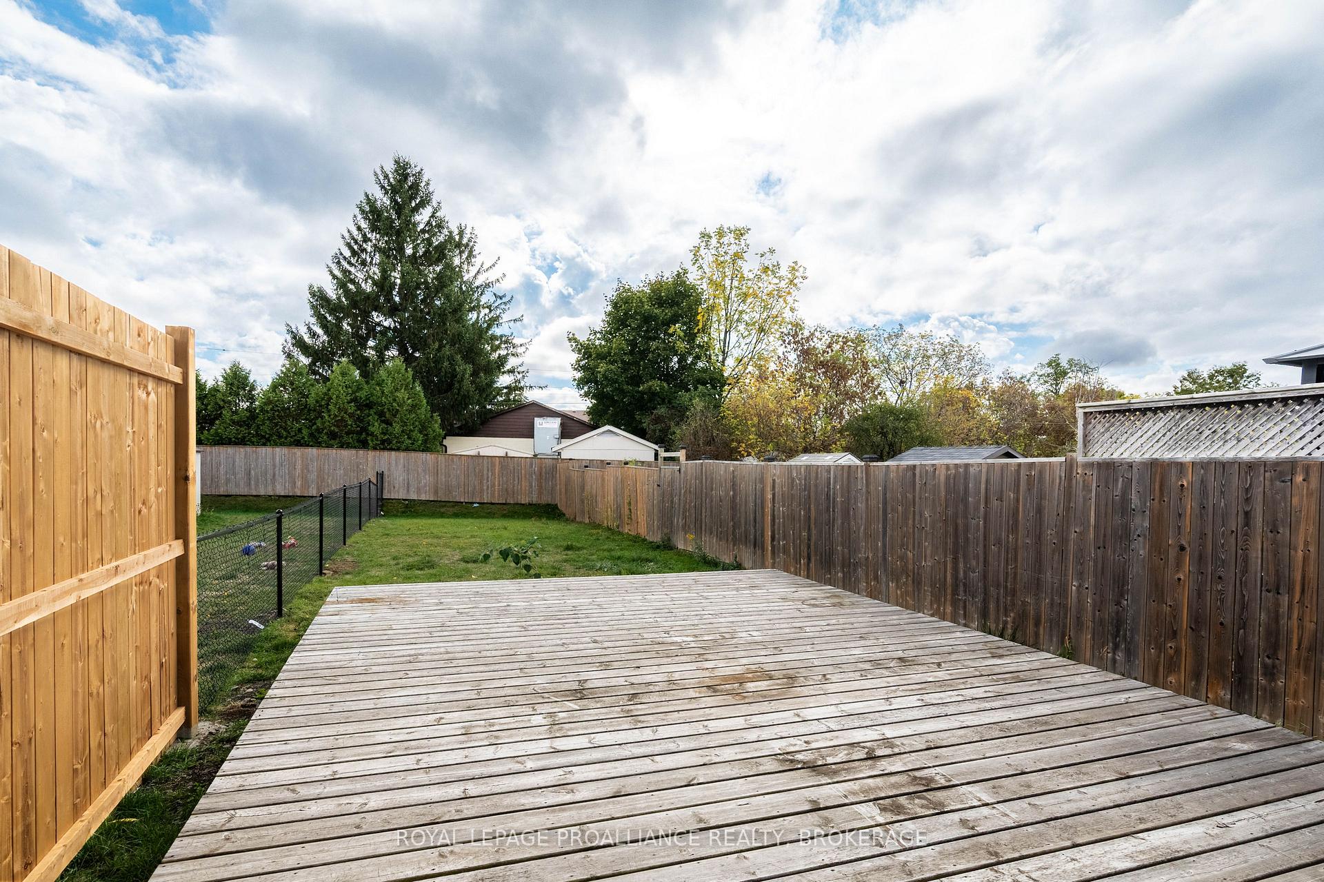 Photo 39 of 909 Blossom Street, Kingston, City Northwest — HOMEH