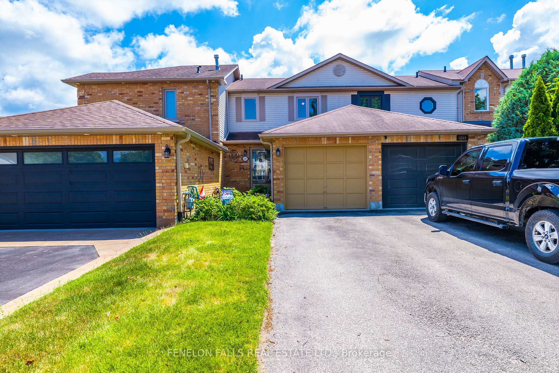 Front of 1247 Huron Court