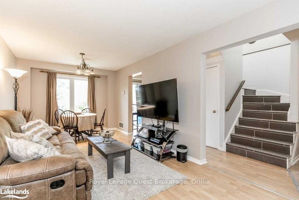 Photo 3 of 1210 Benson Street, Innisfil, Alcona — HOMEH