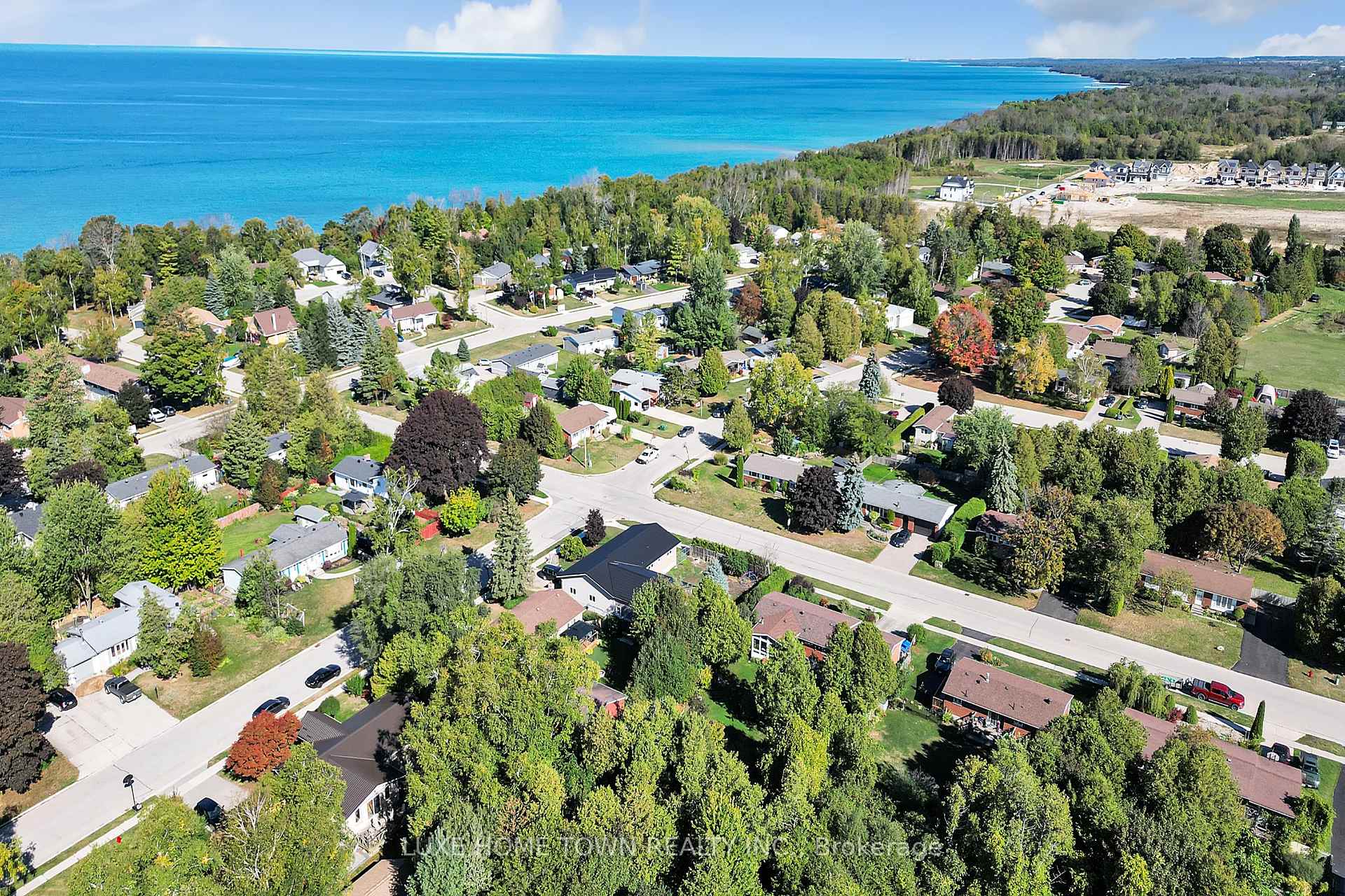 Photo 2 of 70 Inverlyn Crescent, Kincardine — HOMEH