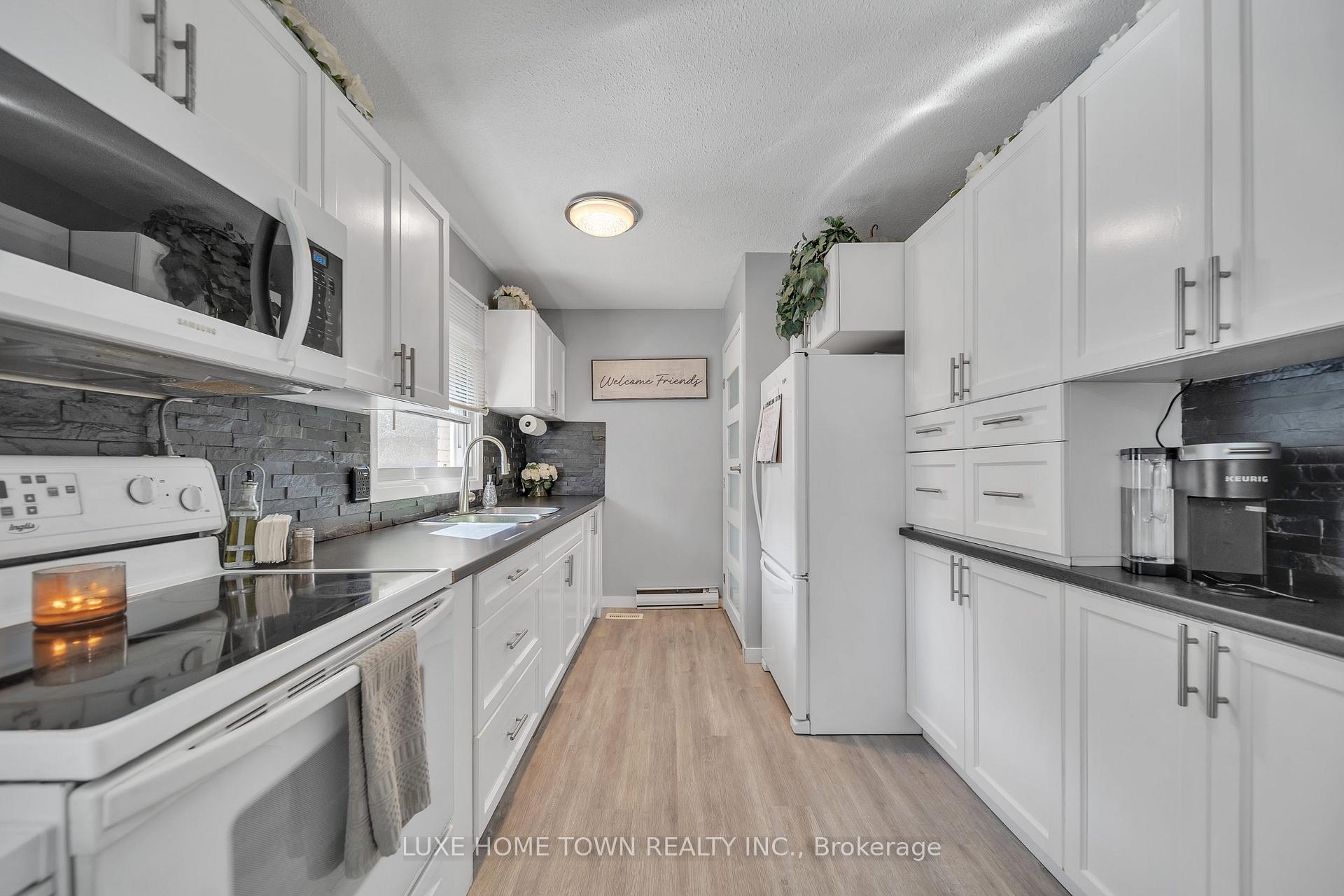 Photo 18 of 70 Inverlyn Crescent, Kincardine — HOMEH