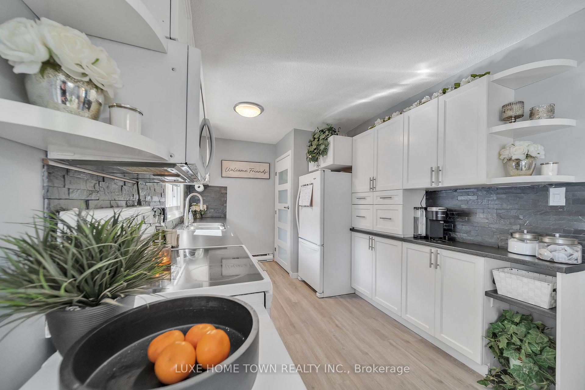 Photo 21 of 70 Inverlyn Crescent, Kincardine — HOMEH