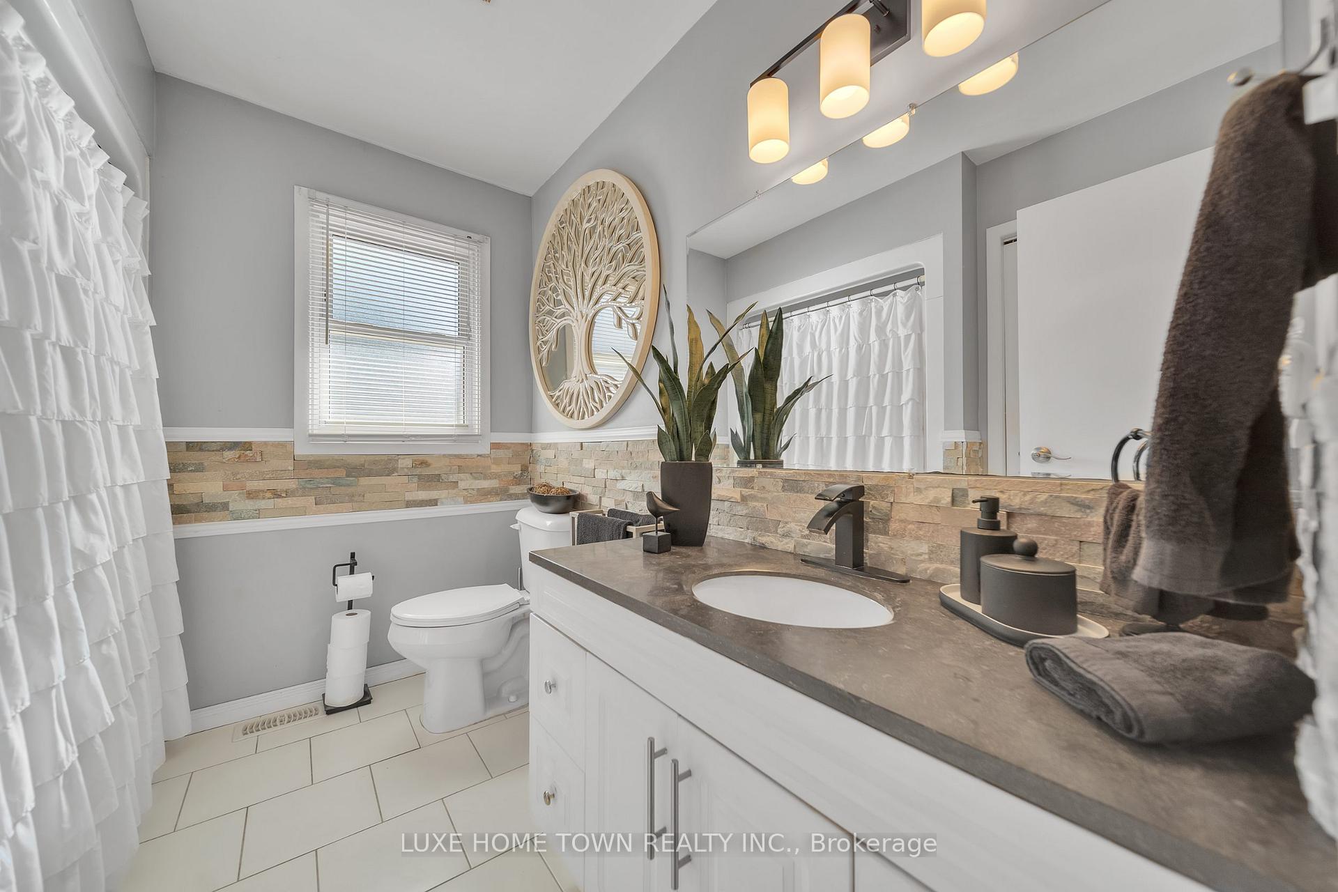 Photo 27 of 70 Inverlyn Crescent, Kincardine — HOMEH